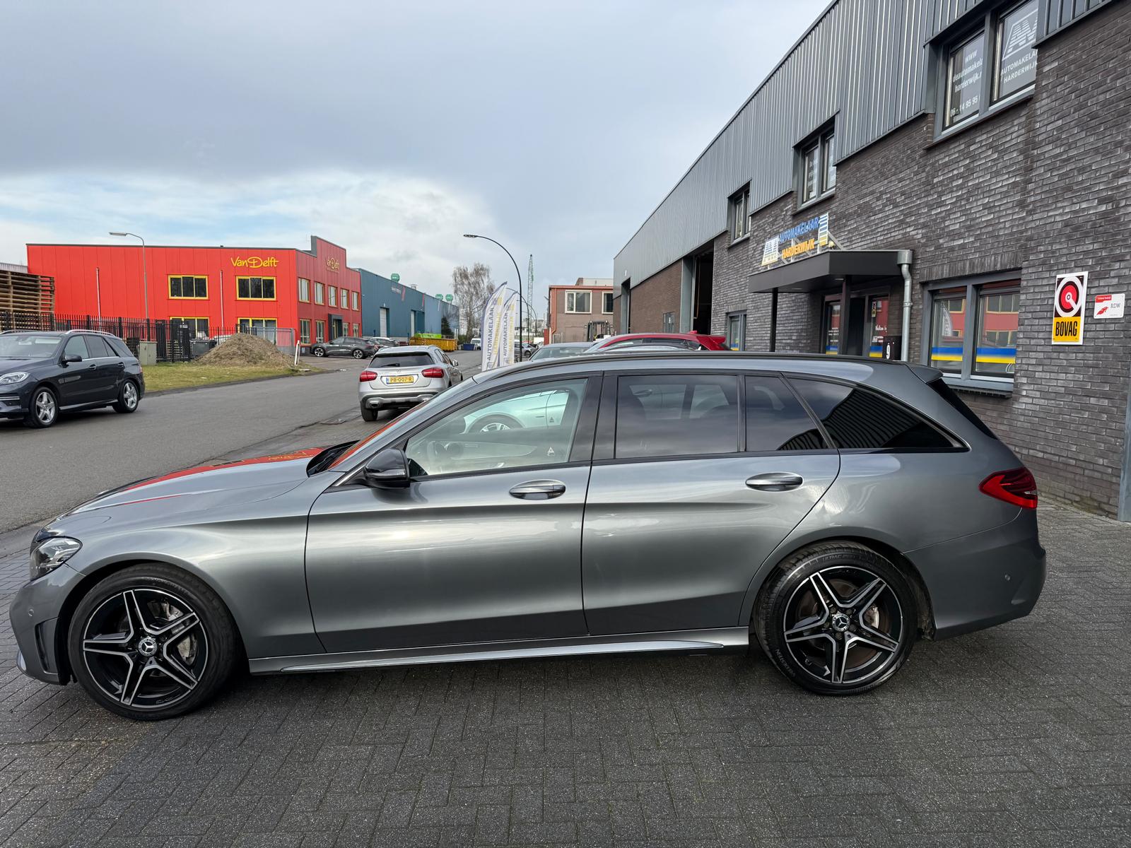 Mercedes-Benz C-klasse Estate 180 Business Solution AMG | 1E EIGENAAR | 3/6/12MND GARANTIE | DAB | LED | AUTOMAAT | LEDER | CRUISE | SFEERVERLICHTING |