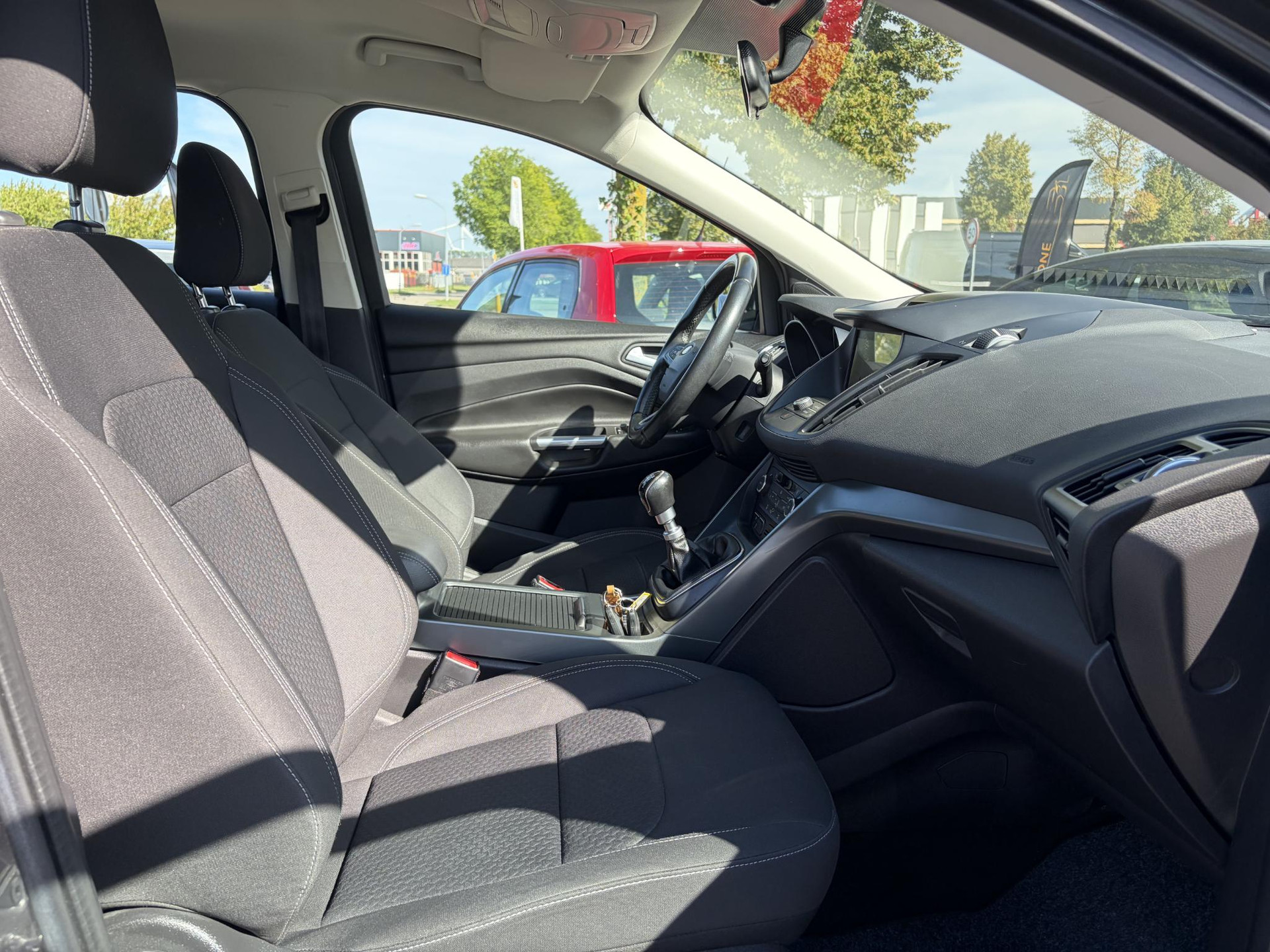 Ford Kuga 1.5 EcoBoost Trend Ultimate ✓2e Eigenaar✓Navi✓Trekhaak✓Carplay✓Clima✓Cruise✓Lm velgen✓Pdc✓120pk✓6 Bak✓N.A.P✓Apk tot 10-2027