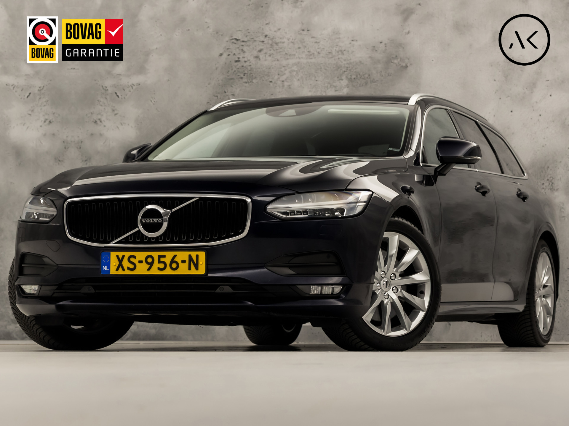 Volvo V90 2.0 T4 Momentum Sport 190Pk Automaat (APPLE CARPLAY, GROOT NAVI, LEDER, GETINT GLAS, STOELVERWARMING ACHTER, MEMORY SEATS, ELEK ACHTERKLEP, NIEUWE APK, NIEUWSTAAT)