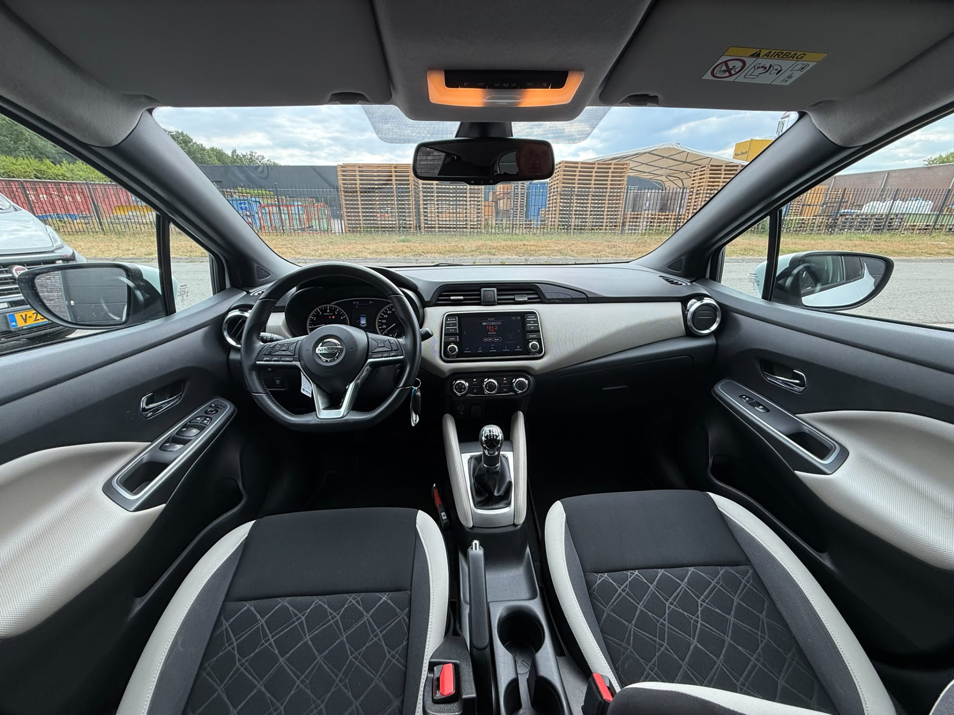 Nissan Micra 1.0 IG-T N-Connecta | 2E EIGENAAR | 3/6 OF 12 MND GARANTIE | CRUISE | CAMERA | AIRCO |