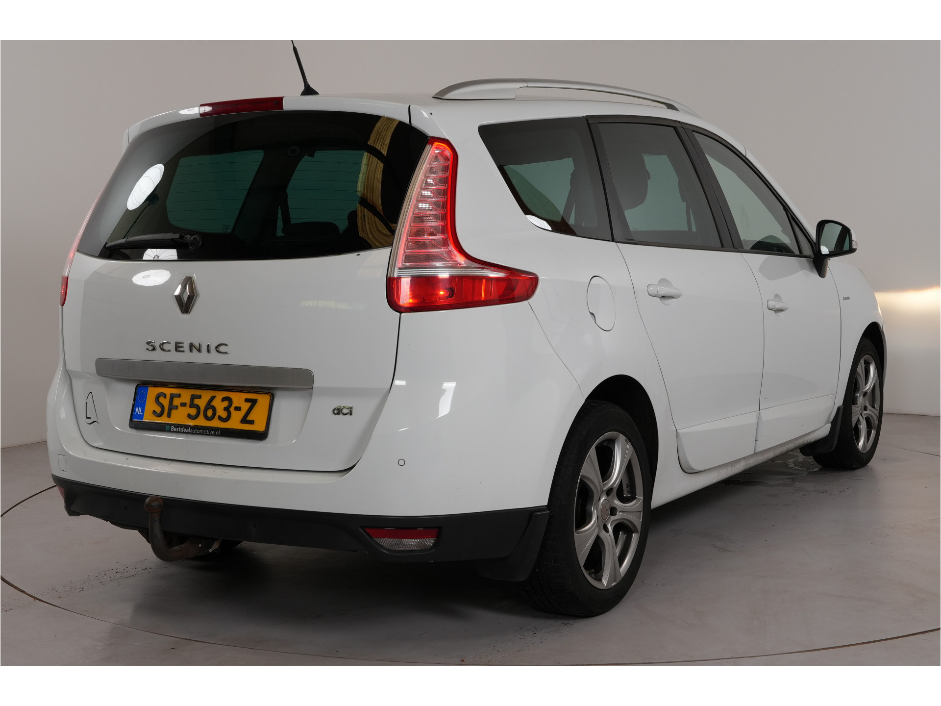 Renault Grand Scénic 1.5 dCi Bose | Trekhaak | Stl. verw. | Cruise