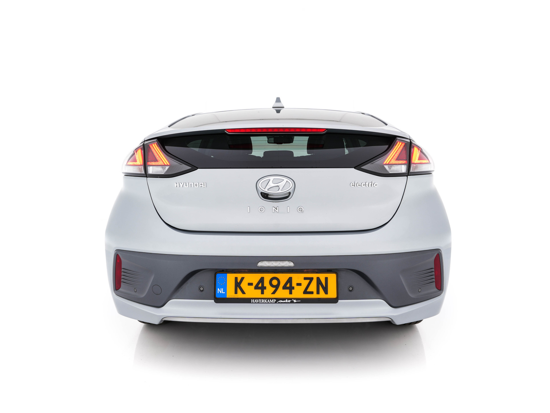Hyundai IONIQ Premium EV 38 kWh {SOH-100%} Aut *HEATPUMP | LEATHER | FULL-LED | ADAPTIVE-CRUISE | KEYLESS | NAVI-FULLMAP | DAB | CAMERA | MEMORY-PACK | DIGI-COCKPIT | HEATED/VENTILATED-SEATS | CCS- FASTLOADER | PRIVACY-GLASS |