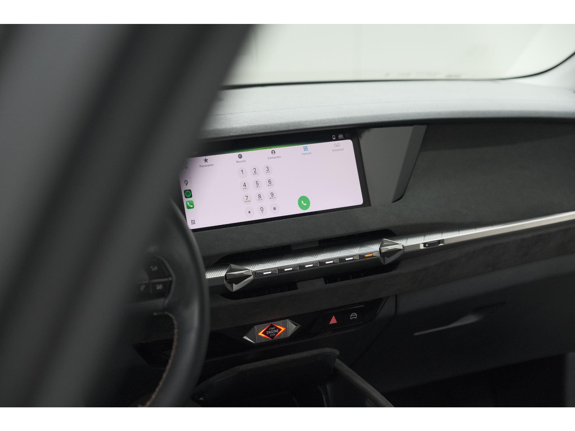 DS 4 PureTech 130 EAT8 Performance Line | Camera | Apple Carplay | Alcantara® bekleding | Parkeersensensoren