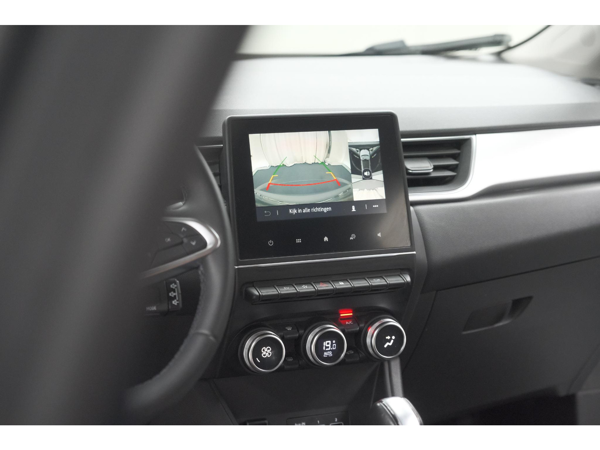 Renault Captur 1.6 E-Tech full hybrid 145 techno | Camera | Parkeersensoren | Climate control | Keyless