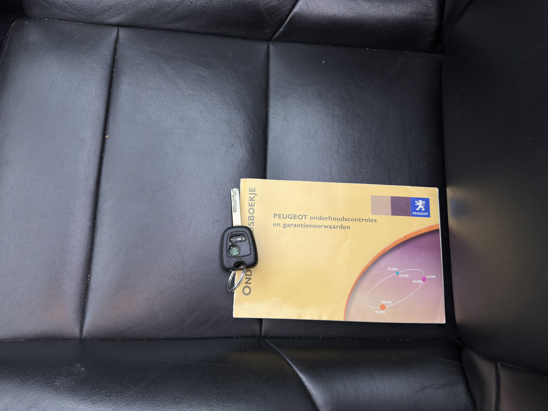 Peugeot 307 CC 1.6-16V *LEATHER | NAVI-FULLMAP | HEATED-SPORTSEATS | ECC | PDC | CRUISE | 16''ALU*