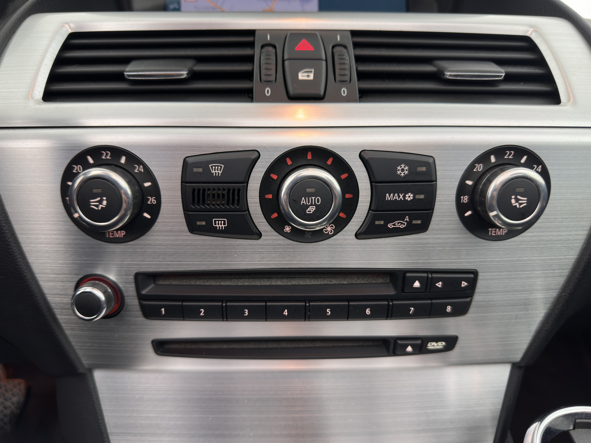 BMW 6-serie Cabrio 650i Aut. *LEATHER | BI-XENON | MEMORY-PACK | SHIFT-PADDLES | HEATED-SPORTSEATS | KEYLESS | NAVI-FULLMAP | ECC | HEAD-UP | PDC | CRUISE | AIRSCARF | 19''ALU*