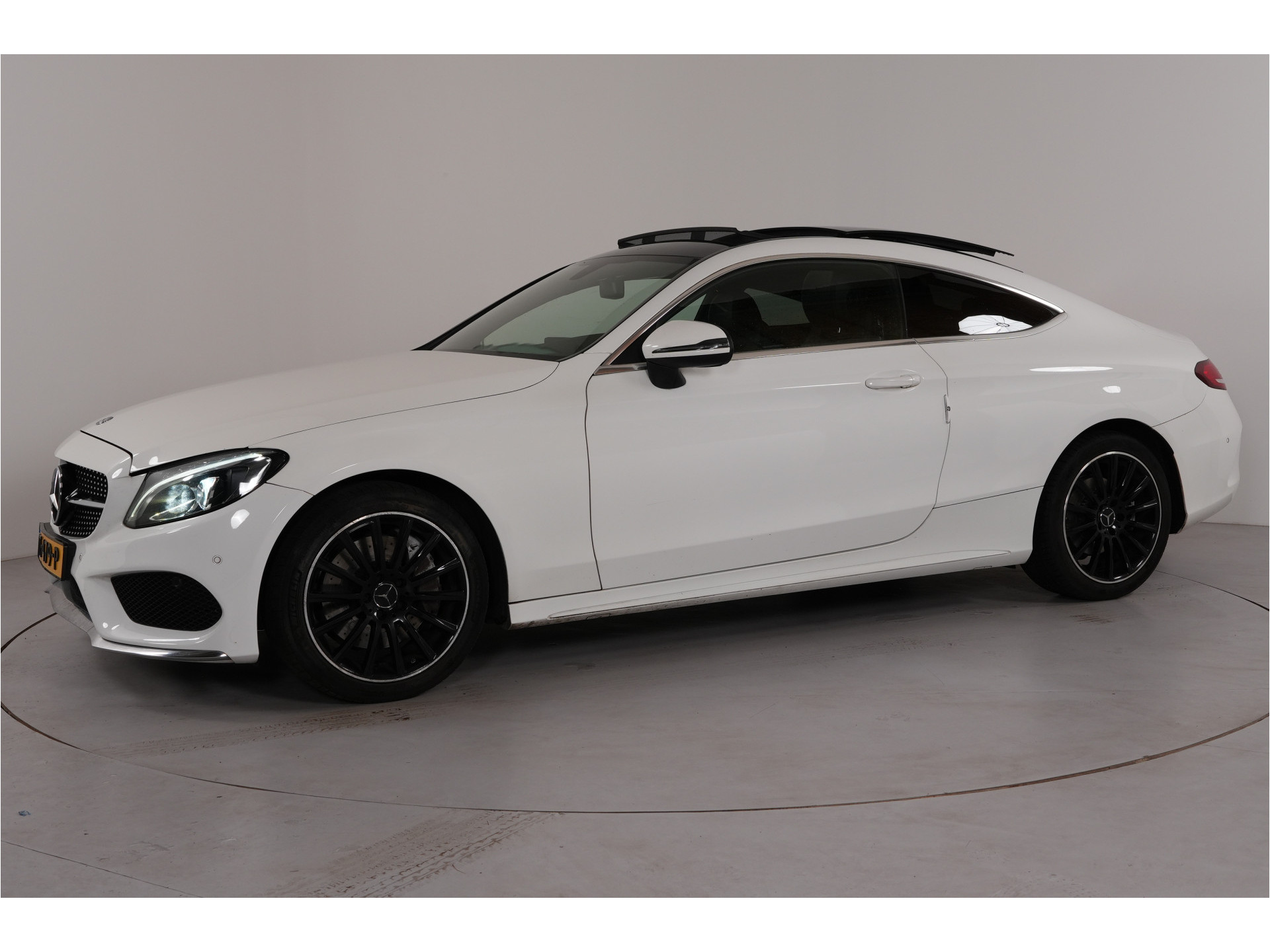 Mercedes-Benz C-klasse Coupé 250 Prestige | AMG | Pano | Burmester |