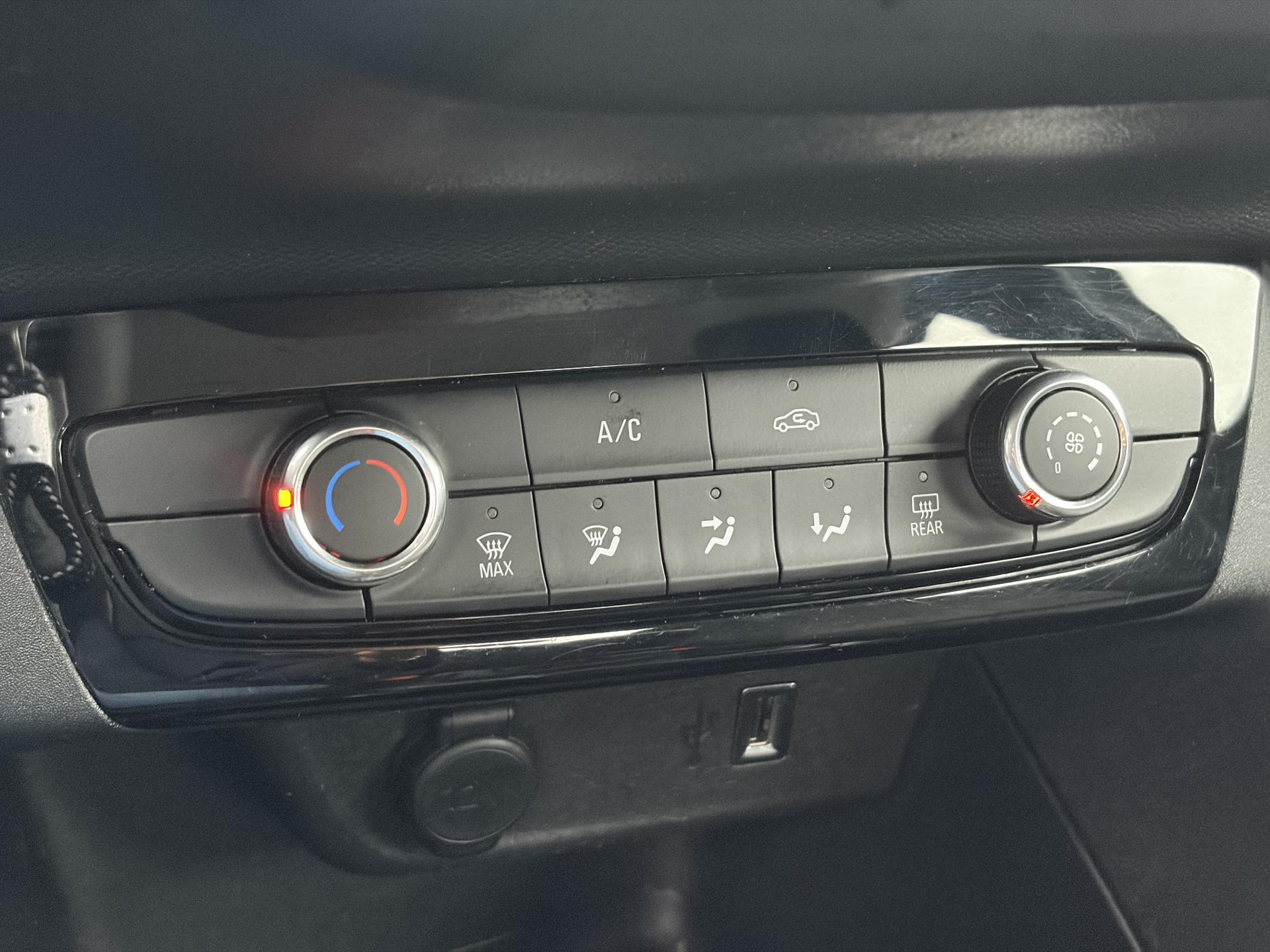 Opel Corsa 1.2 Edition ✓D-riem vv in 2025✓2e Eigenaar✓Carplay✓Airco✓Cruise✓Rijstrooksensor✓Pdc✓102pk✓6 Bak✓5 Deurs✓N.A.P✓Apk tot 02-2028