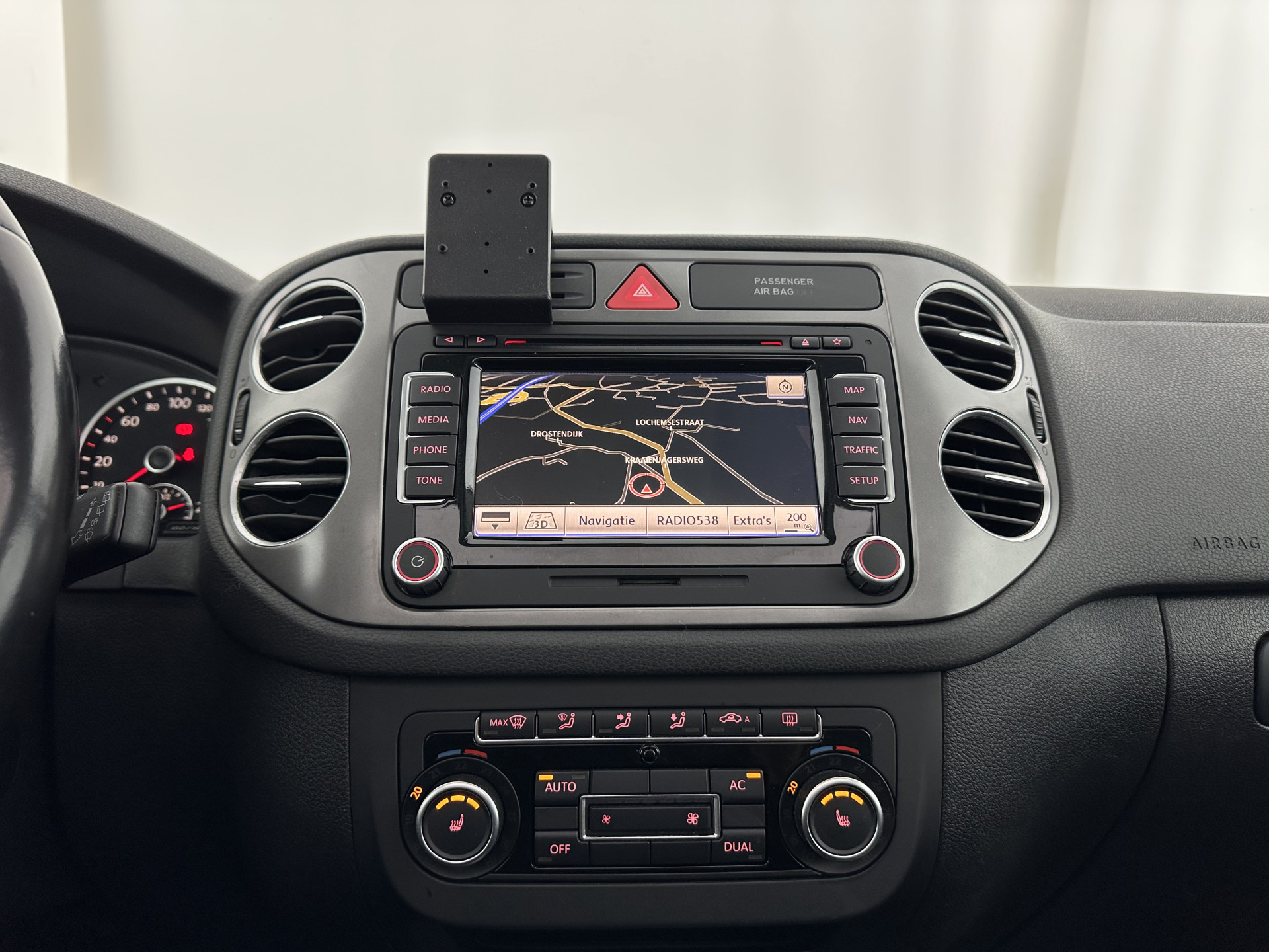 Volkswagen Tiguan 1.4 TSI Sport&Style *PANO | NAVI-FULLMAP | CAMERA | KEYLESS | HEATED-COMFORTSEATS | ECC | PDC | CRUISE | PRIVACY-GLASS | 17''ALU*