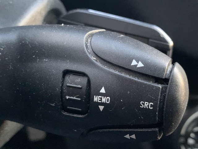 Peugeot 208 1.0 - V E R K O C H T