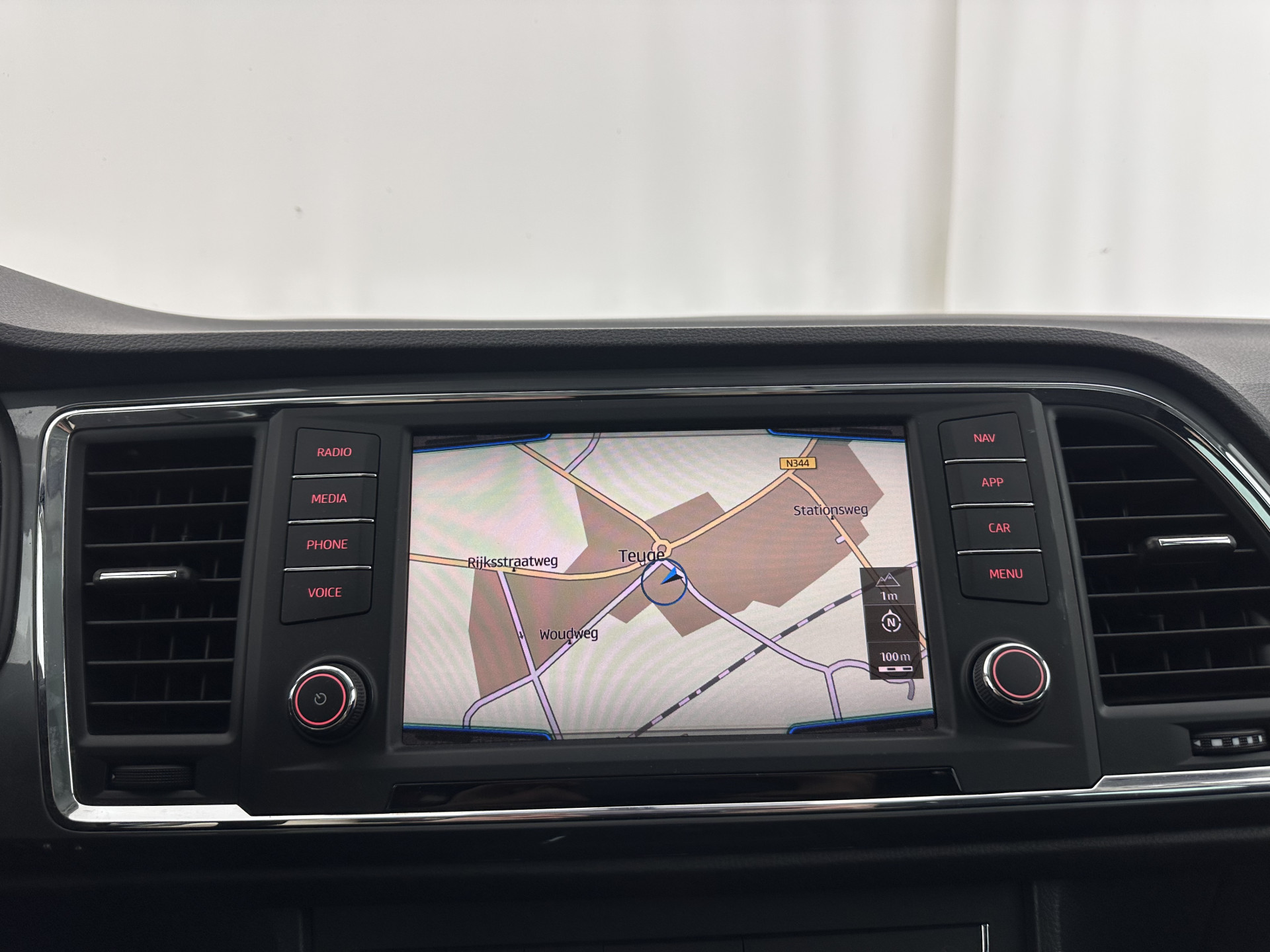 SEAT Ateca 1.0 EcoTSI Style (INCL-BTW) *FULL-LED | NAVI-FULLMAP | CAMERA | DAB+ | COMFORTSEATS |  ECC | PDC | CRUISE | PRIVACY-GLASS | CARPLAY | 17''ALU*