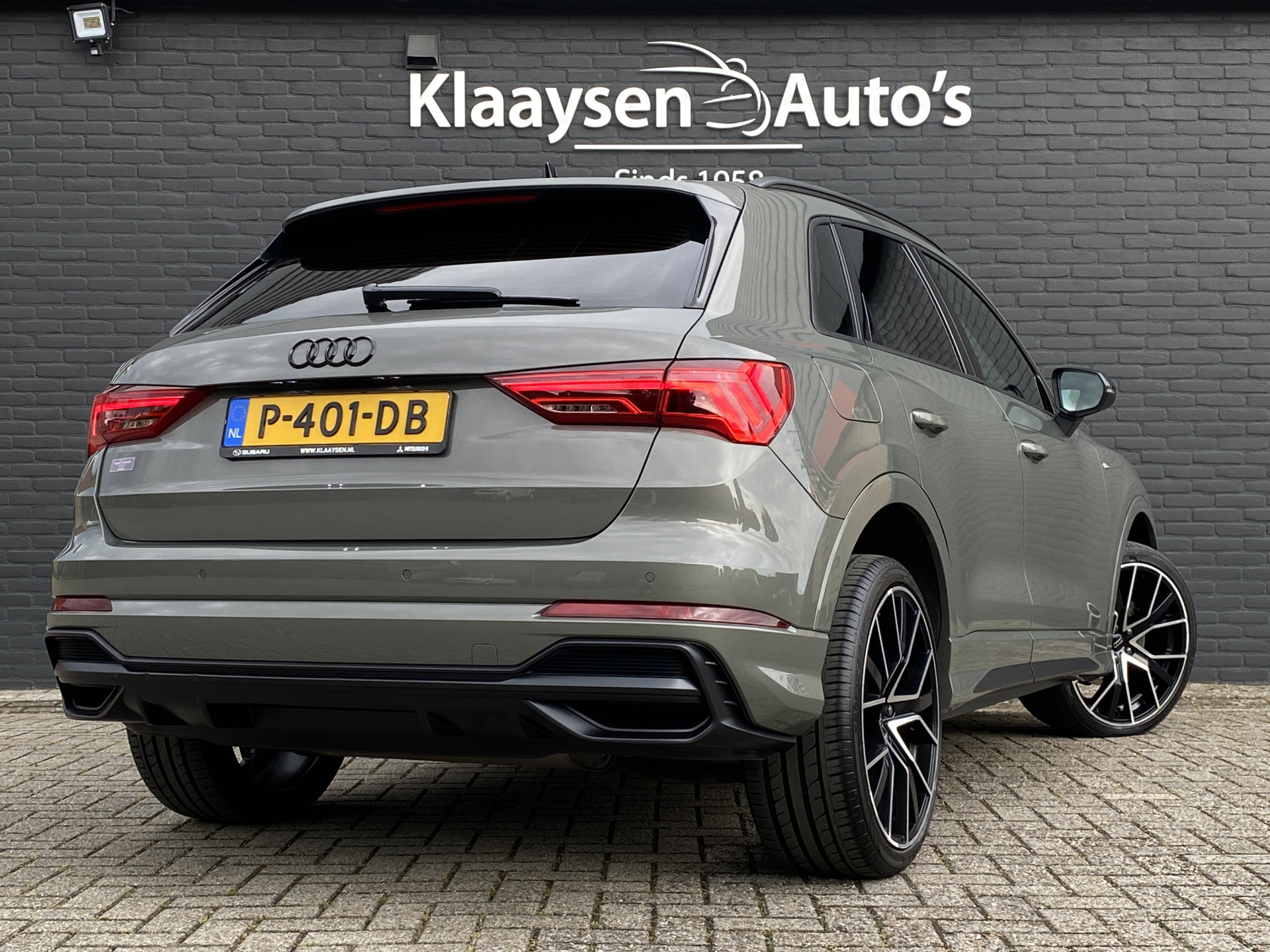 Audi Q3 35 TFSI 150 pk S Line AUT. | zwart optiek | 20'' lichtmetalen velgen | adaptieve cruise | sportstoelen | apple carplay | led kopl.