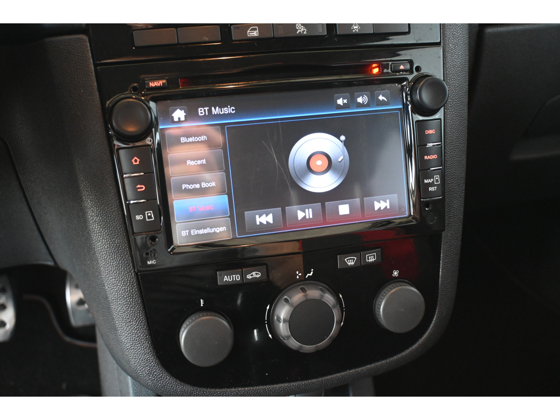 Opel Corsa 1.6-16V GSI 150 PK! Cruise control Lichtmetaal Navigatie Xenon Elektrisch Pakket Inruil Mogelijk!