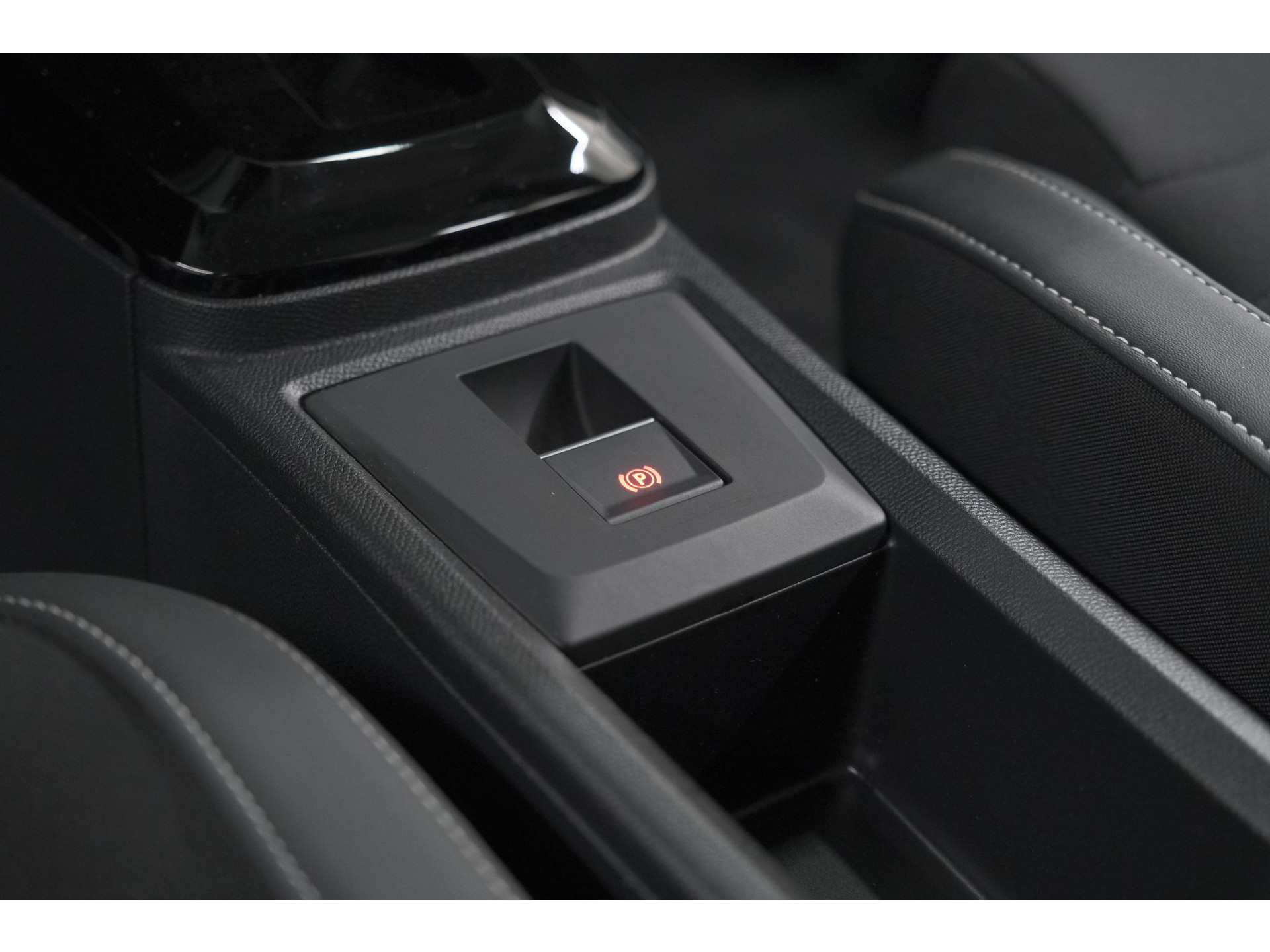 Citroen Ë-C3 Max 113pk 44 kWh | 7 KW Laadfunctie | Camera | Navigatie | Apple Carplay | Parkeersensoren