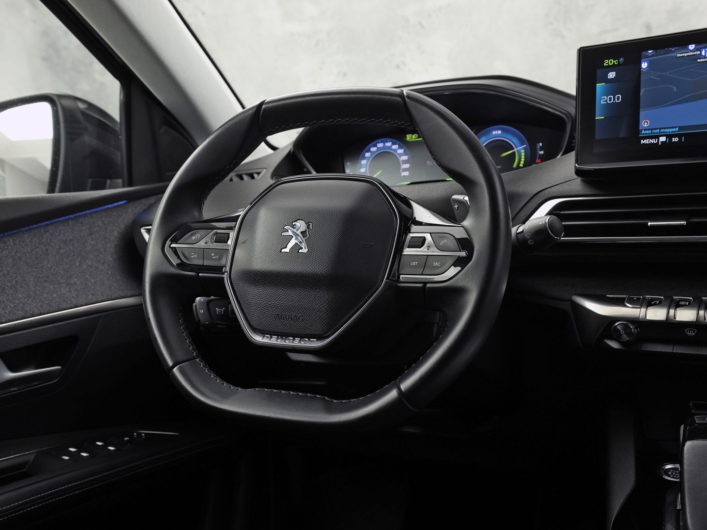 Peugeot 3008 1.6 HYbrid 225 Allure Blacksport 225Pk Automaat (APPLE CARPLAY, SOH 94,7%, BLACK PACK, GROOT NAVI, 360 CAMERA, SPORTSTOELEN, KEYLESS, LANE ASSIST, NIEUWE APK, NIEUWSTAAT)