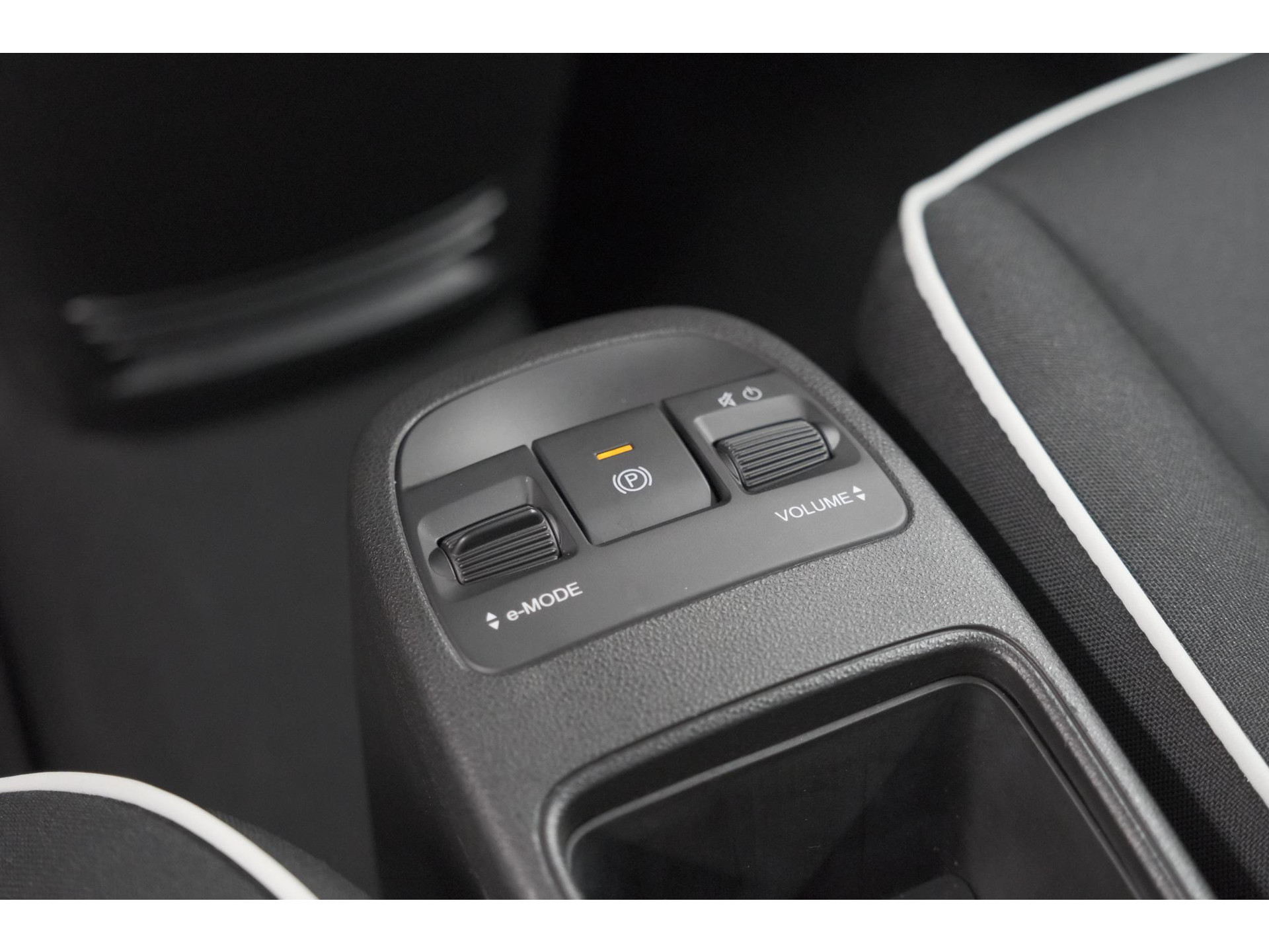 Fiat 500 Urban 42 kWh | SOH 97,9% | 3 Fase | Camera | Apple Carplay | Keyless start