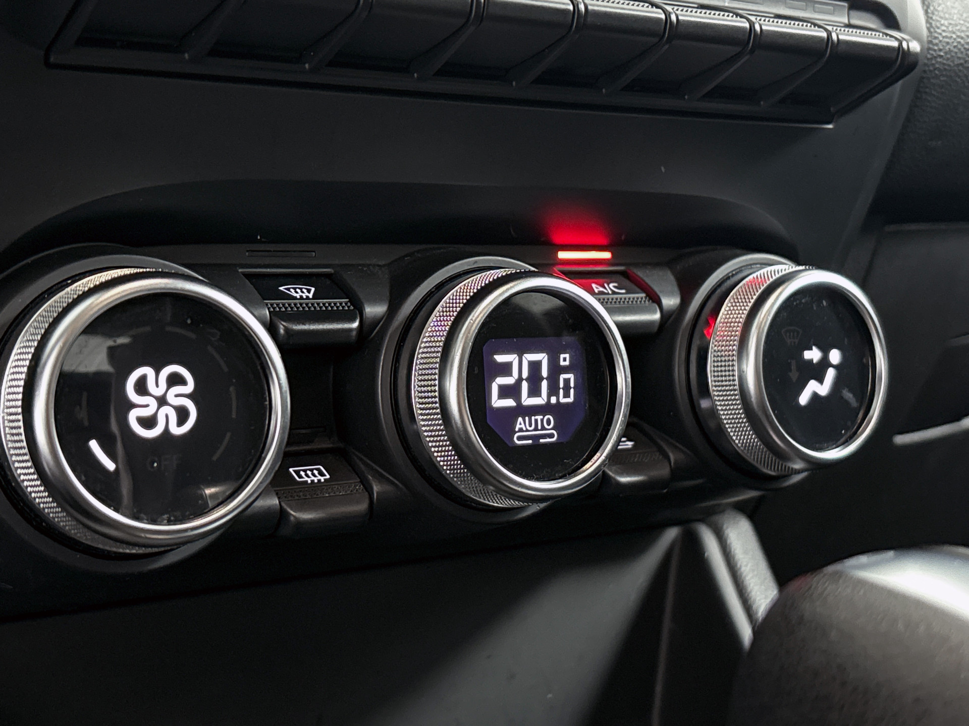 Renault Captur E-Tech full hybrid 145 Techno | CAMERA | NAVI GROOT