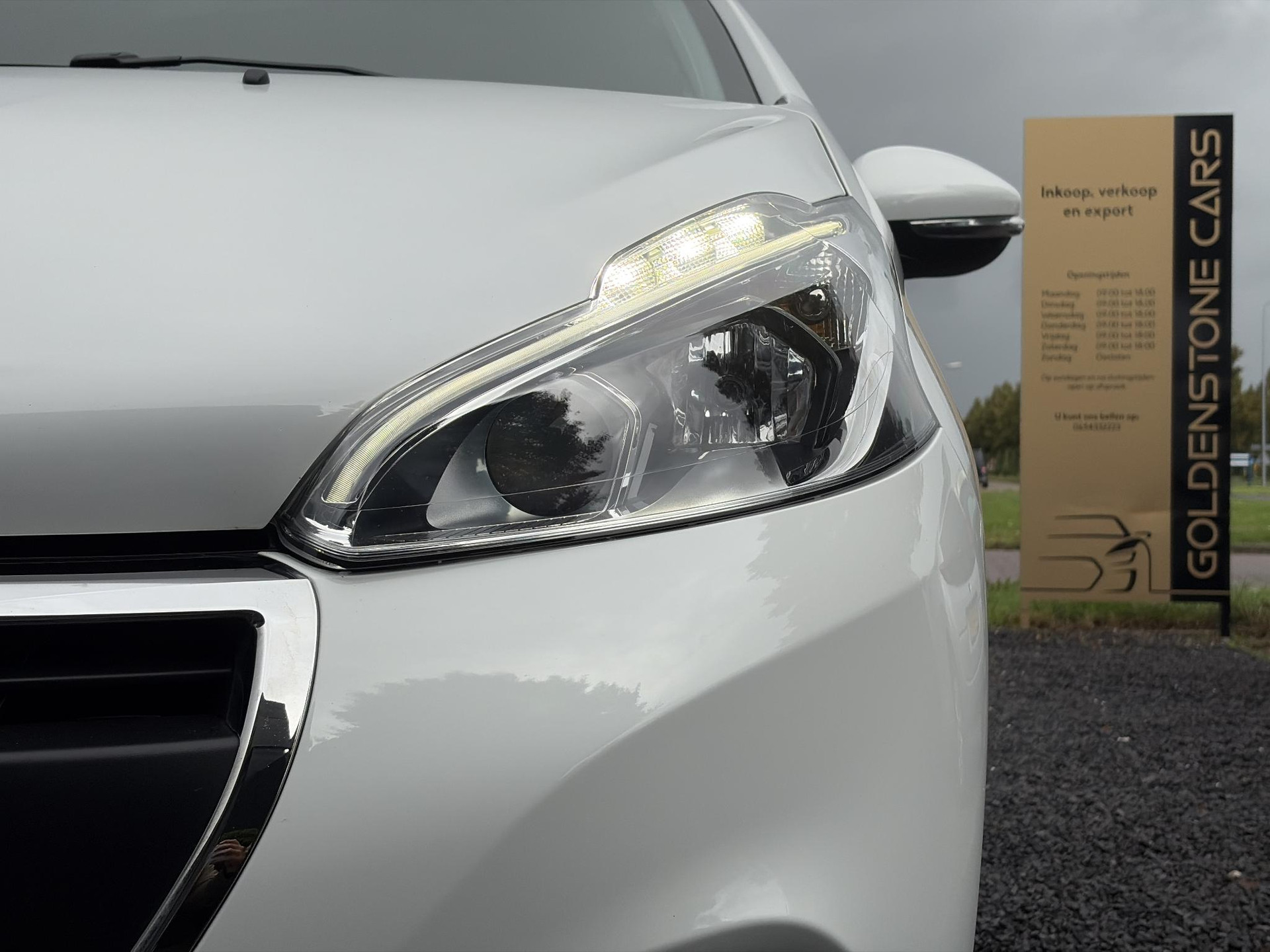 Peugeot 208 1.2 PureTech Blue Lion ✓D-riem vv 2024✓Dealer Onderhouden✓Carplay✓Navi✓Trekhaak✓2e Eigenaar✓Recent beurt gehad✓Airco✓Cruise✓Pdc✓5 Deurs✓Weinig Km✓N.A.P✓Apk tot 08-2027