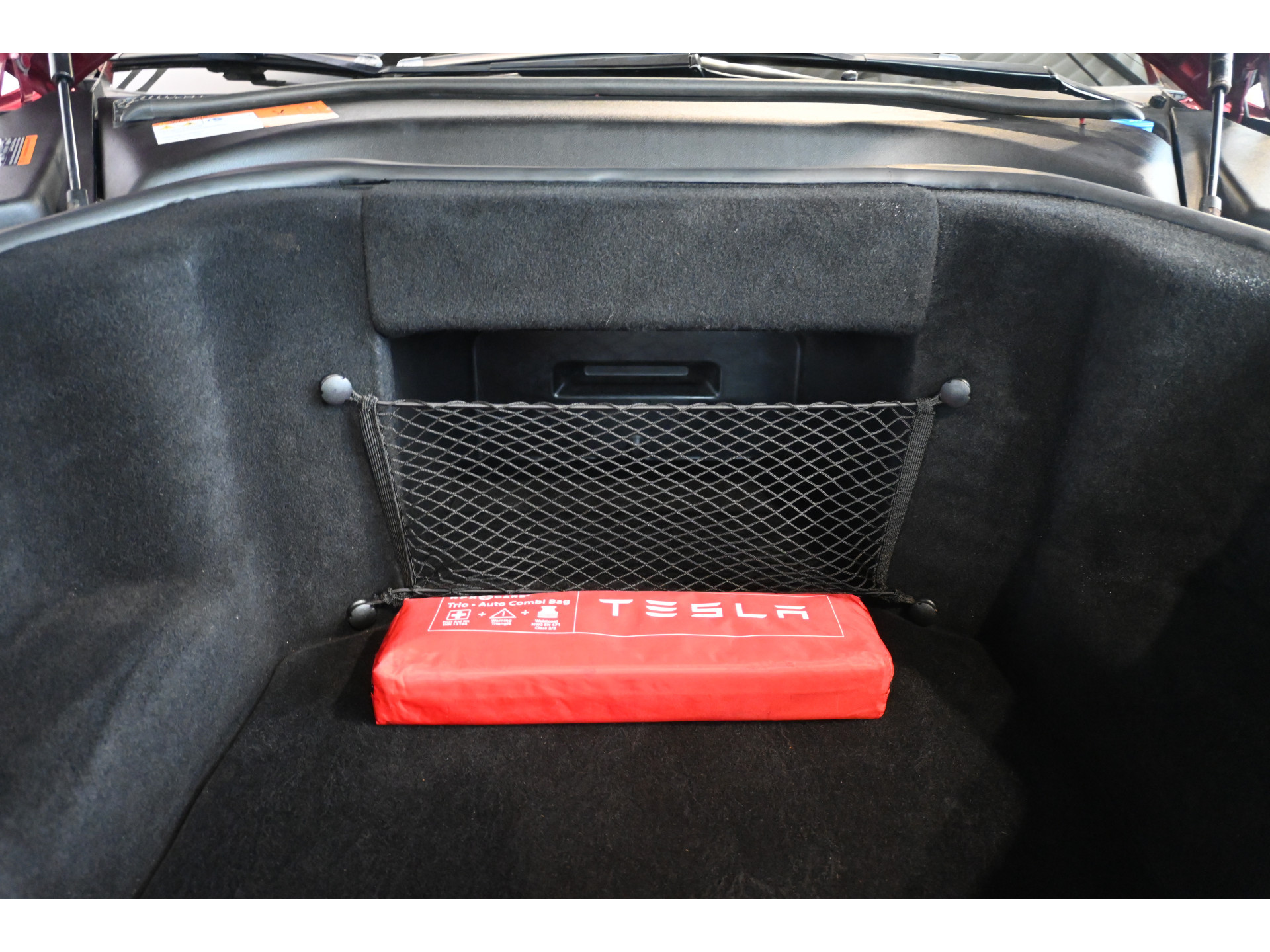Tesla Model S 85 Performance Tech Pack ECC Navigatie Licht metaal MARGE 339KM Actieradius! Inruil mogelijk