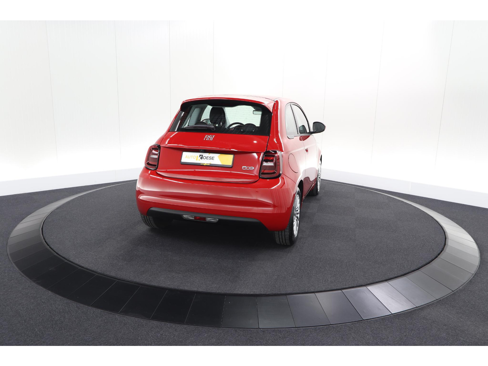 Fiat 500 Urban 42 kWh | SOH 97,9% | 3 Fase | Camera | Apple Carplay | Keyless start