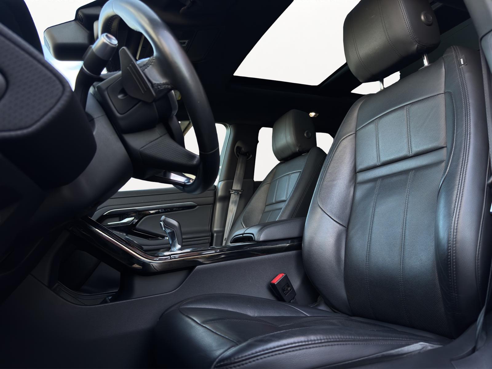 Land Rover Range Rover Evoque 2.0 P200 AWD R-Dynamic S Pano Meridian Camera
