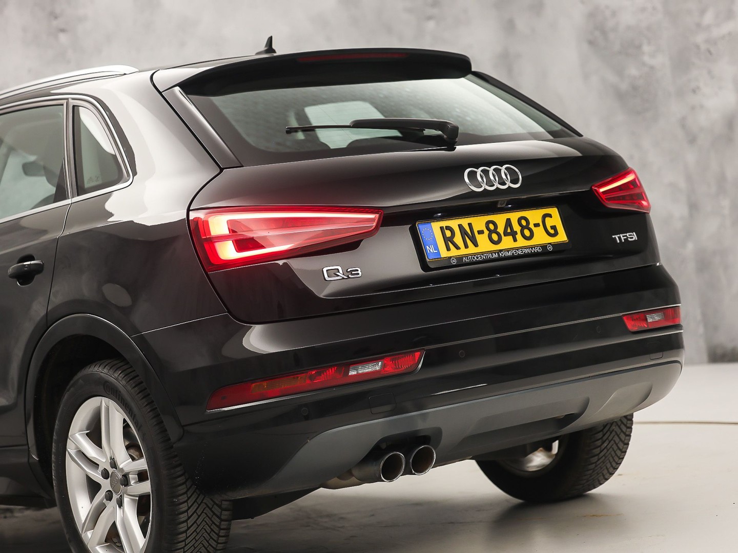 Audi Q3 1.4 TFSI Sport 150Pk Automaat (NAVIGATIE, CLIMATE, CAMERA, STOELVERWARMING, SPORTSTOELEN, XENON, DRIVE SELECT, CRUISE, NIEUWSTAAT)