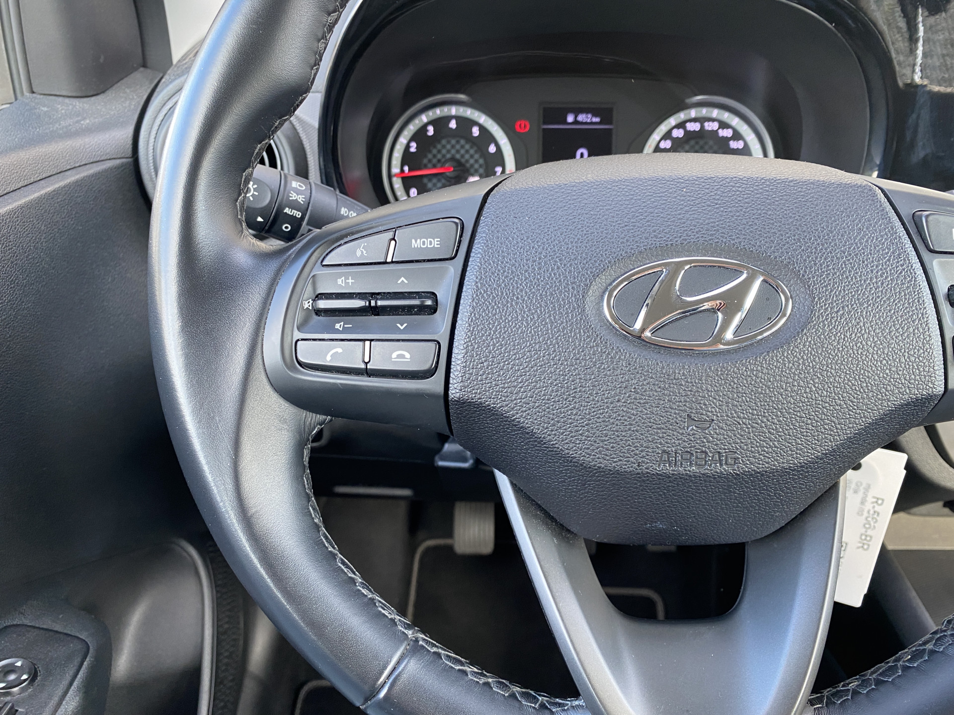 Hyundai i10 1.0 Comfort | 1e eigenaar | airco | apple carplay | cruise control | all season banden | dab | apk t/m 6-2028
