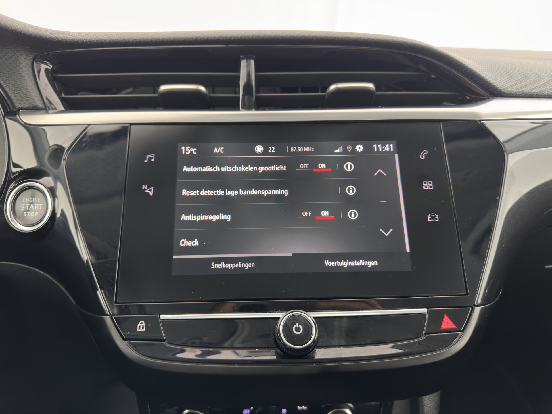 Opel Corsa-e Elegance 50 kWh [3-FASE] {SOH-90%} (INCL-BTW) Aut.*FULL-LED | DIGI-COCKPIT | LEATHER-MICROFIBRE | CARPLAY | CAMERA | ECC | KEYLESS | CRUISE | DAB | 16'' ALU*