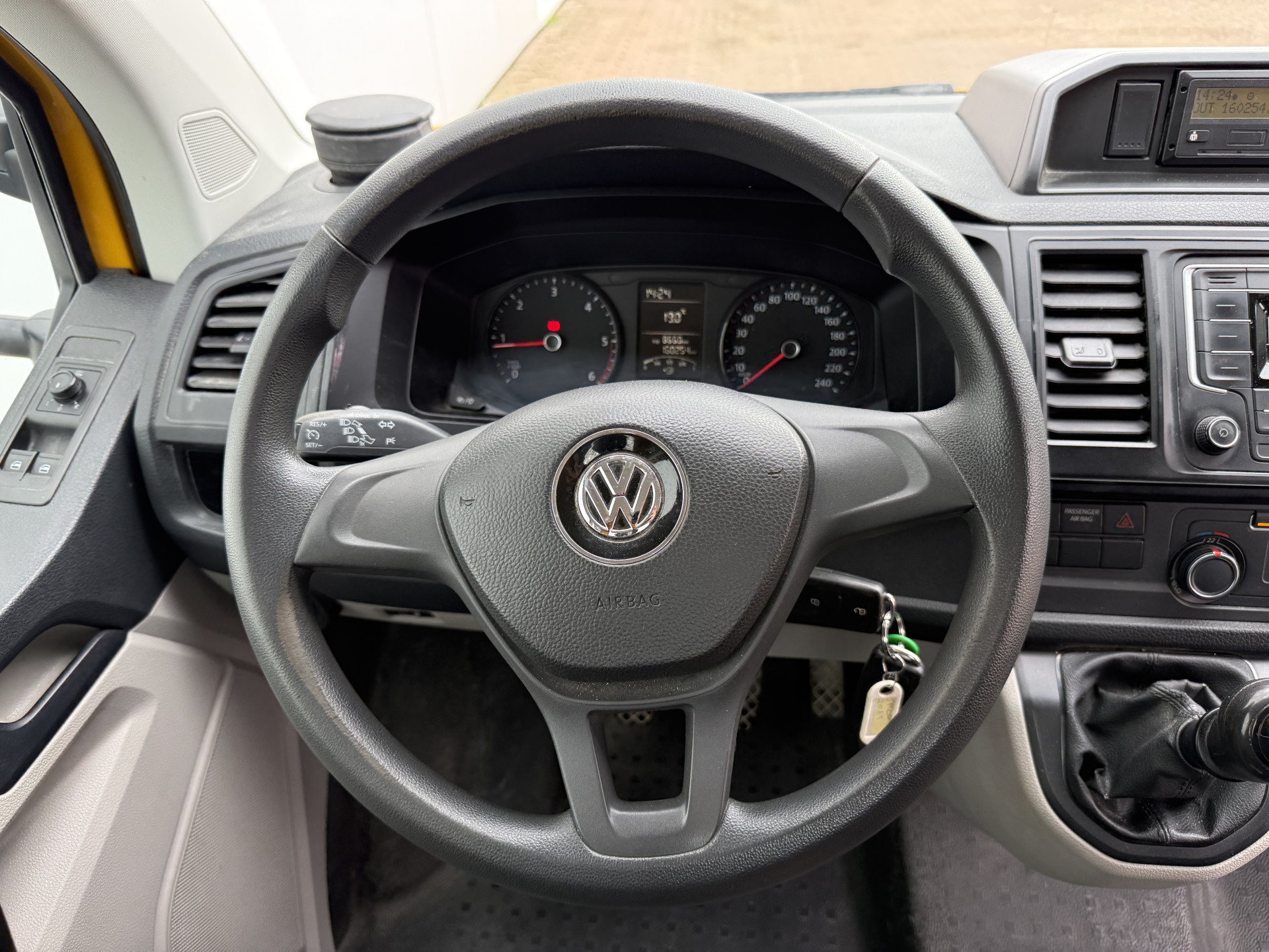 Volkswagen Transporter T6 150PK Open Laadbak Cruise Control Airco 2.2T Trekhaak Pritische Pickup Open Box