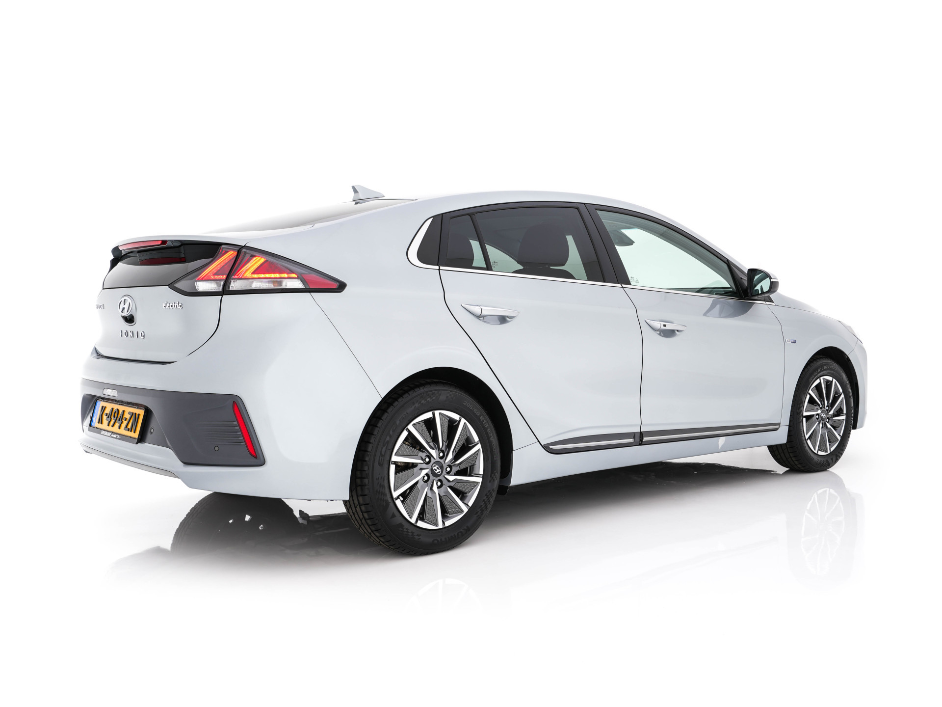 Hyundai IONIQ Premium EV 38 kWh {SOH-100%} Aut *HEATPUMP | LEATHER | FULL-LED | ADAPTIVE-CRUISE | KEYLESS | NAVI-FULLMAP | DAB | CAMERA | MEMORY-PACK | DIGI-COCKPIT | HEATED/VENTILATED-SEATS | CCS- FASTLOADER | PRIVACY-GLASS |