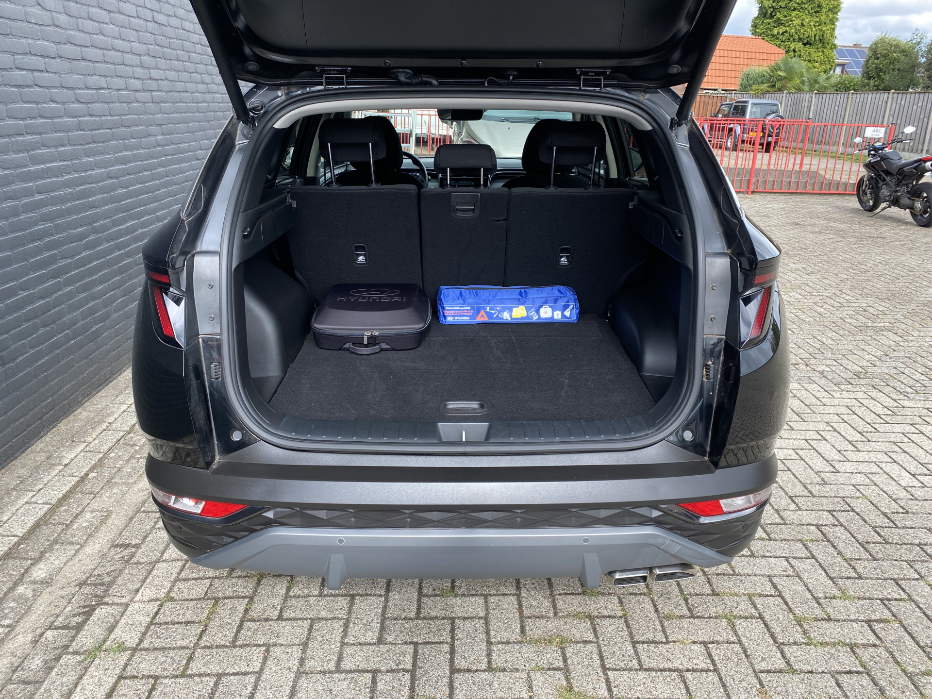 Hyundai Tucson 1.6 T-GDI PHEV 265 pk Comfort Smart 4WD | 1e eigenaar | navigatie | elektr. a. klep | adapt. cruise | camera | BTW auto
