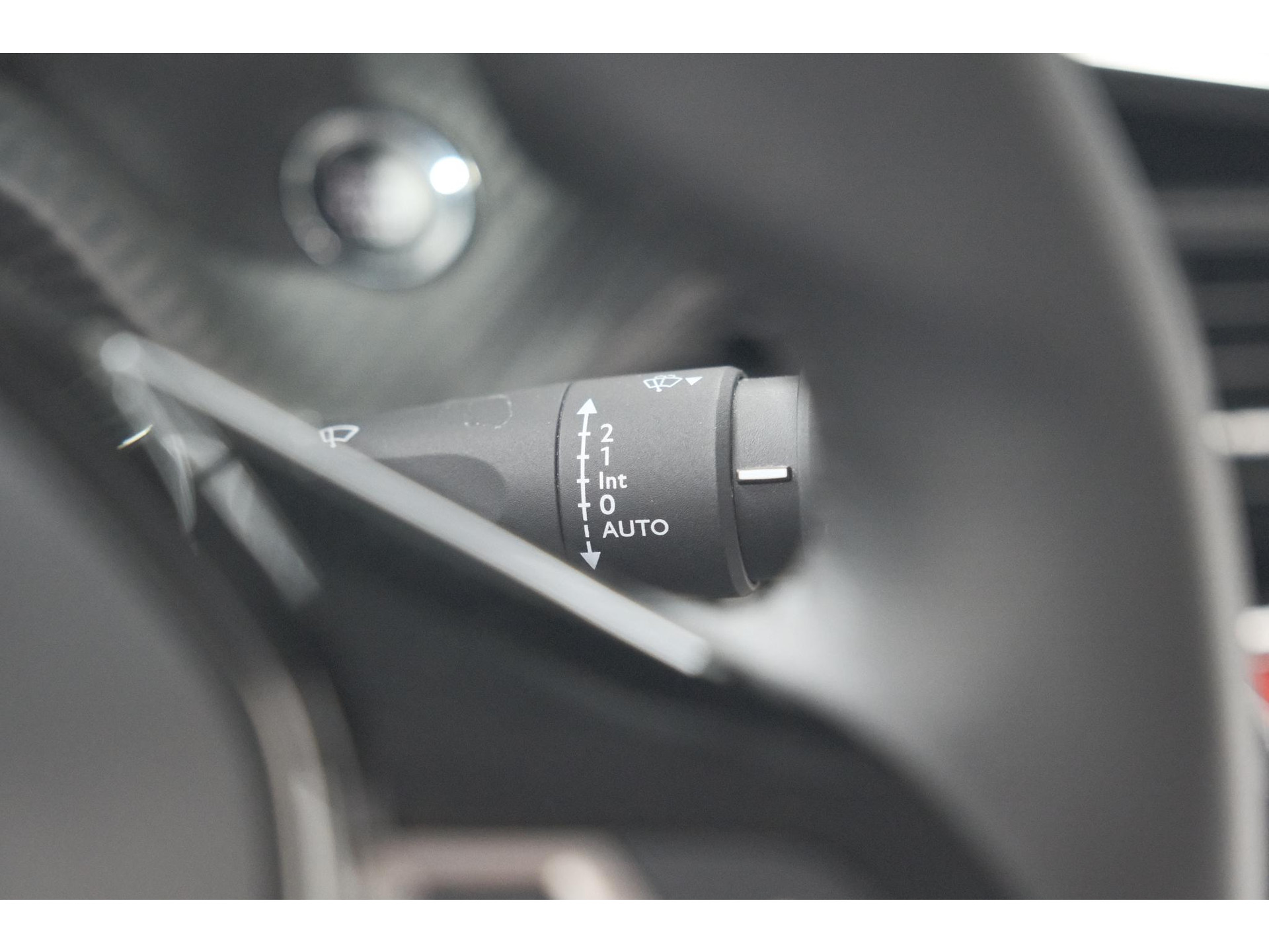 Peugeot 208 PureTech 100 Allure | Adaptieve Cruise Control | Camera | Apple Carplay