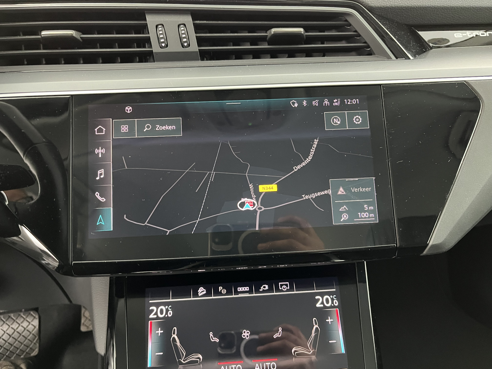 Audi e-tron 55 quattro Advanced edition Plus 95 kWh [3-Fase] {SOH-93%} (INCL-BTW) Aut.*LEATHER | ADAPTIVE-CRUISE | FULL-LED | DIGI-COCKPIT | KEYLESS | MEMORY-PACK | CAMERA | NAVI-FULLMAP | SHIFT-PADDLES | DAB+ | HEATED-COMFORTSEATS | DRIVE-SELECT | 20''AL