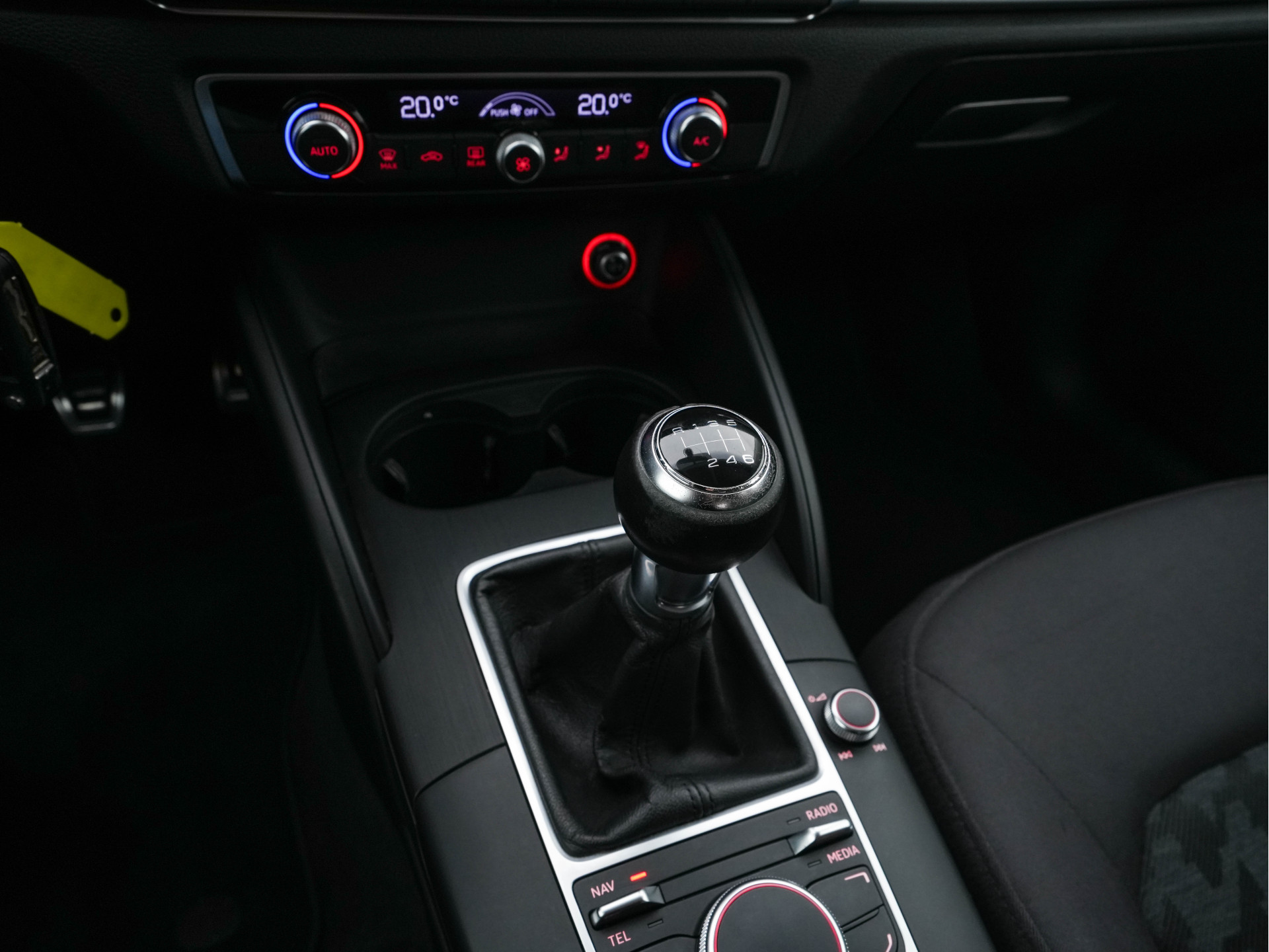 Audi A3 Limousine 1.6 TDI S-Line Ambition Sport Edition *XENON | NAVI-FULLMAP | COMFORT-SEATS | PRIVACY-GLASS | ECC | PDC | CRUISE | 18''ALU*