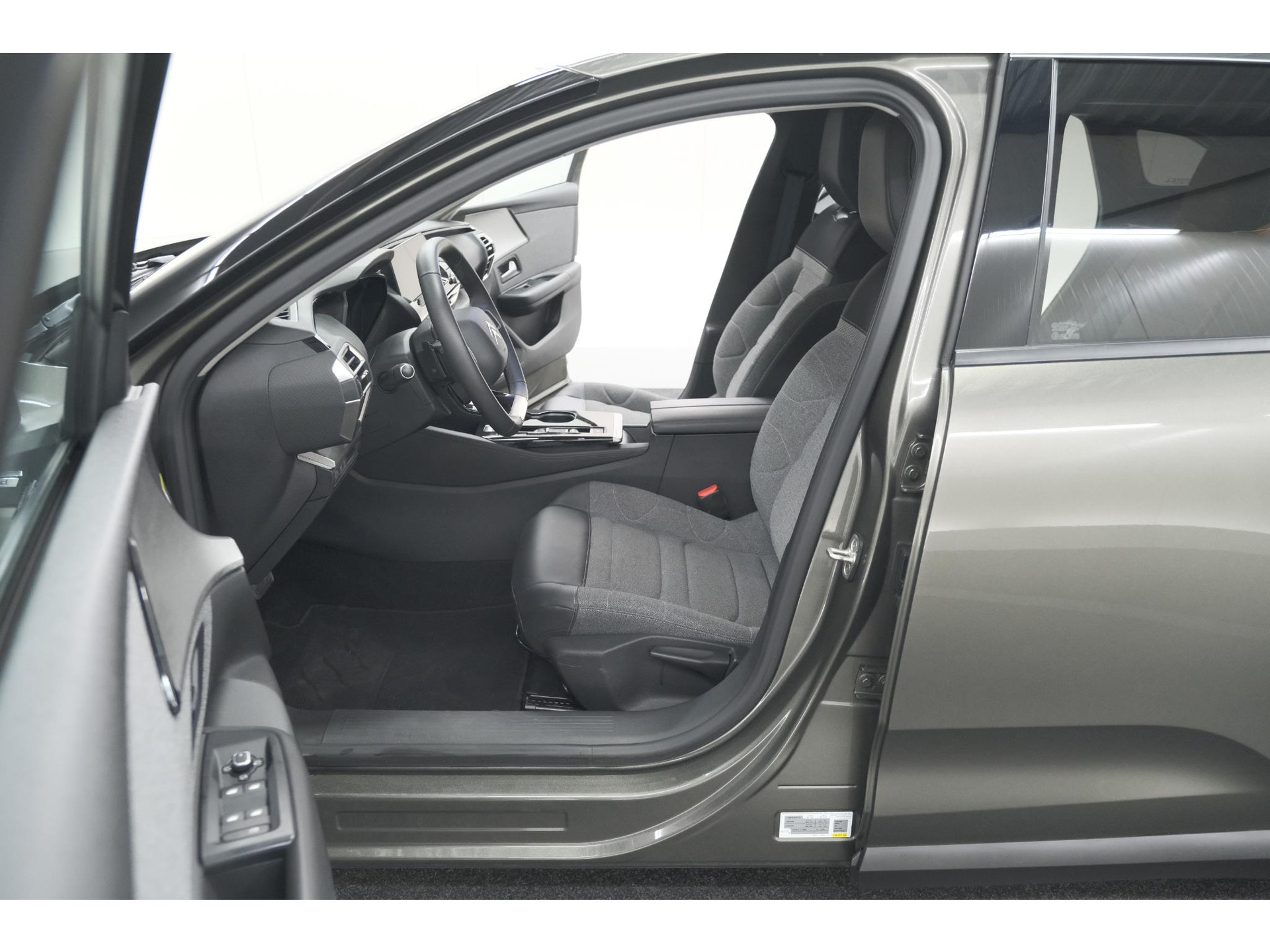 Citroen C5 X 1.6 Plug-in Hybrid 225 Business | Parkeersensoren | Navigatie | Apple Carplay