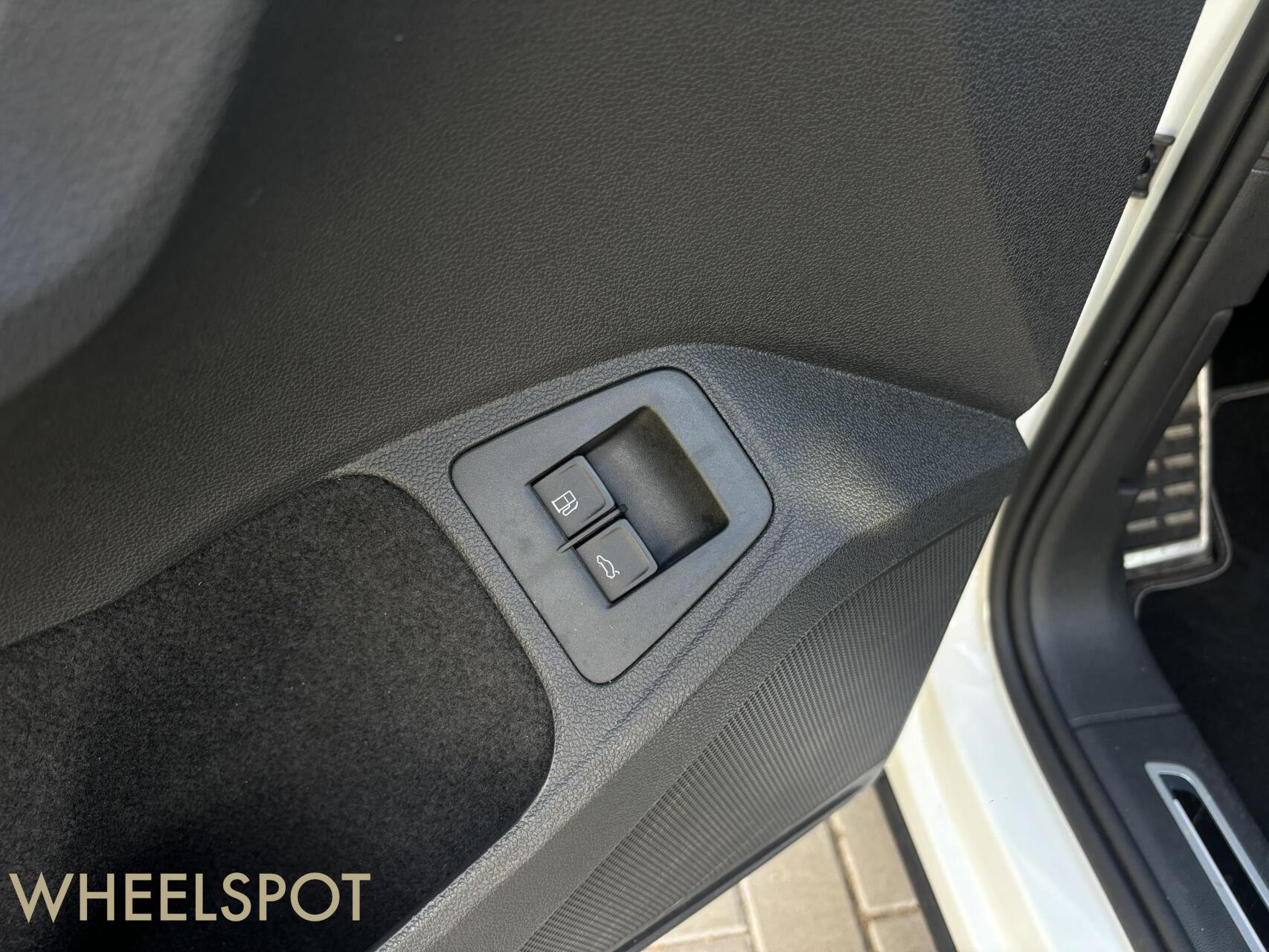Volkswagen Tiguan 1.4 TSI eHybrid R-Line|Pano|HUD|Keyless