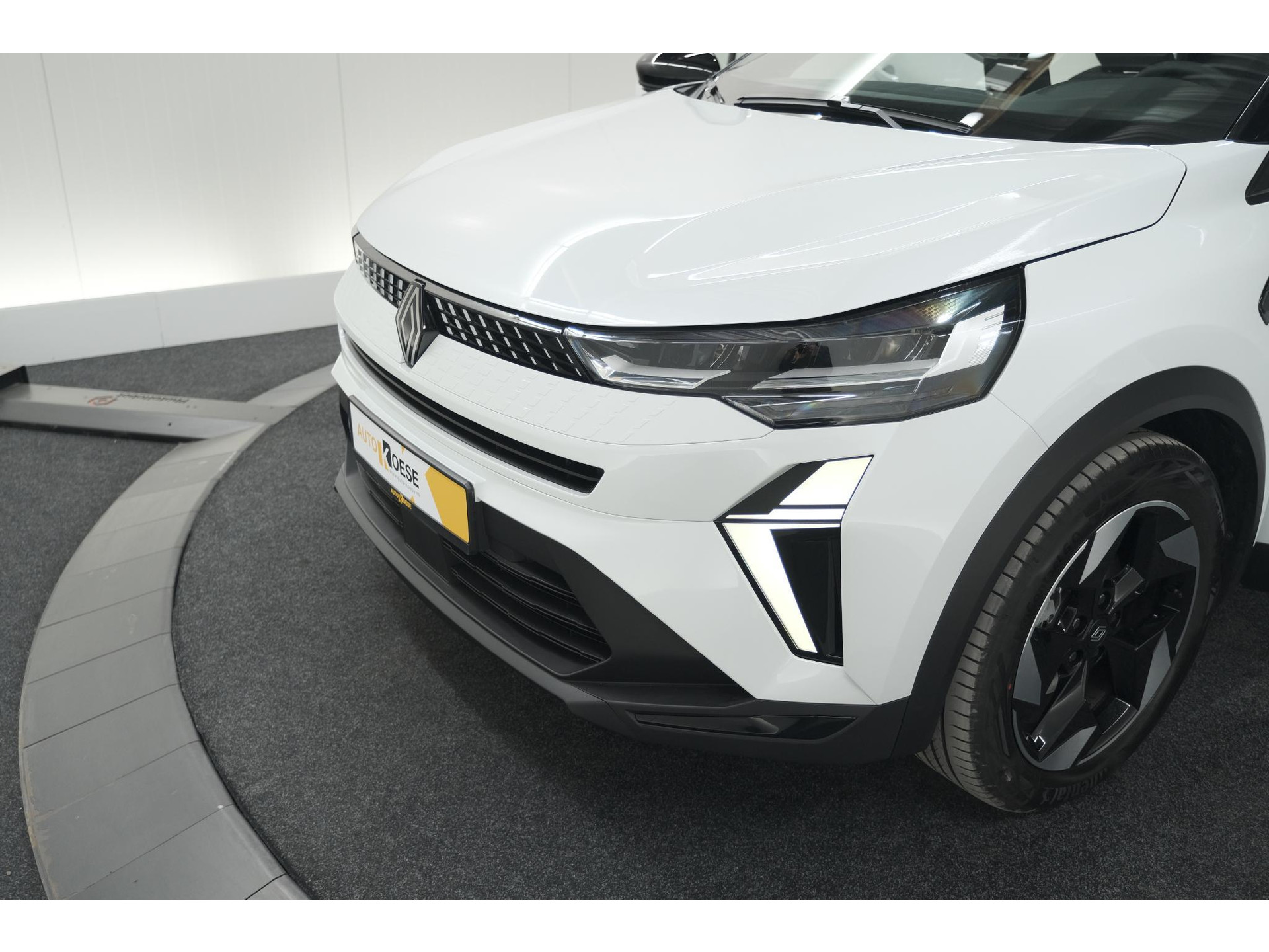 Renault Captur 1.6 E-Tech full hybrid 145 techno | NIEUW MODEL | Camera | Apple Carplay | Parkeersensoren | Keyless | LED