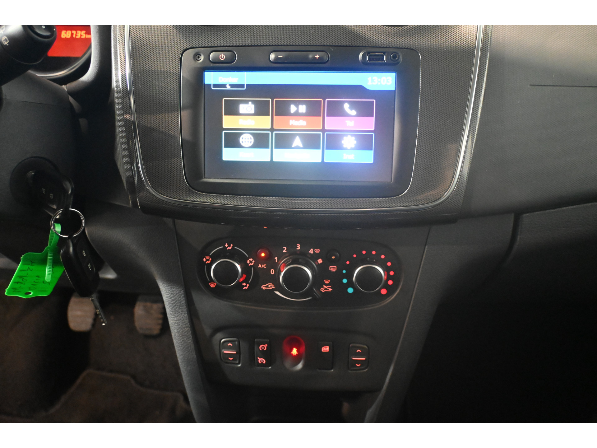 Dacia Sandero 0.9 TCe Stepway Tech Road Airco Navigatie Trekhaak Goed Onderhouden! Inruil Mogelijk!