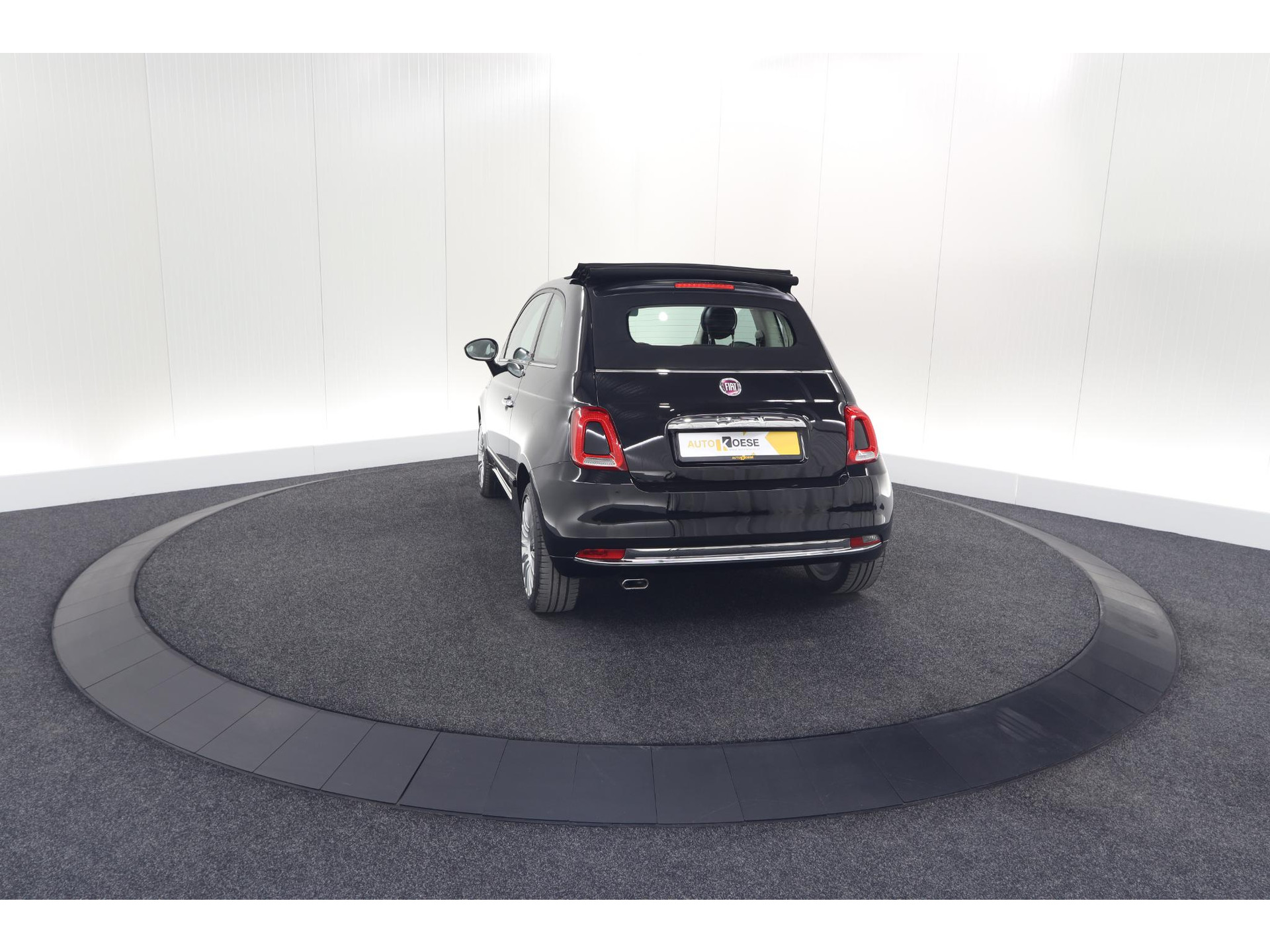 Fiat 500 C TwinAir Turbo Lounge | Parkeersensoren | Climate control | Cruise control | Apple Carplay