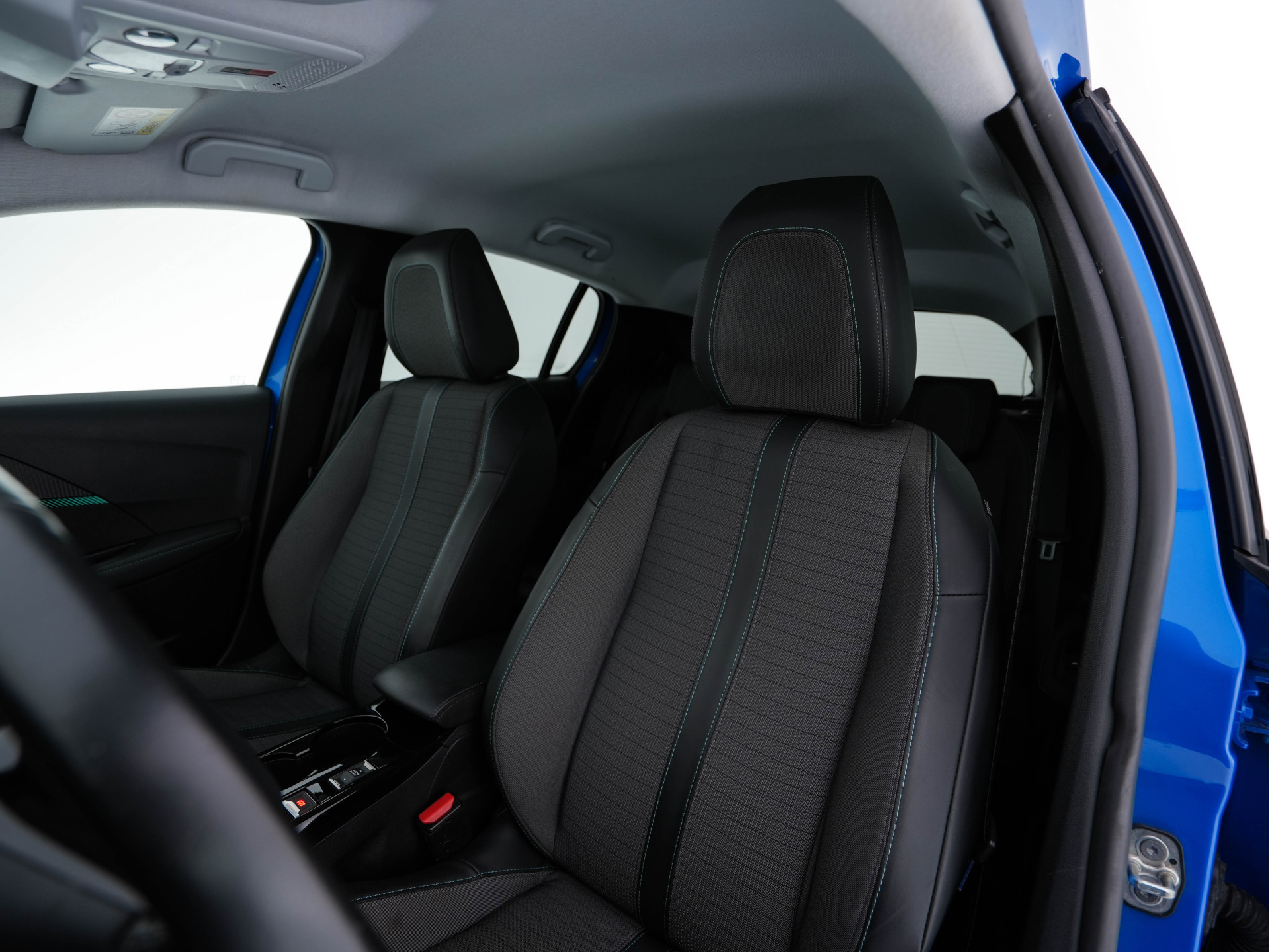 Peugeot e-208 EV Allure 50 kWh {SOH-91%} Aut *HEATPUMP | FULL-LED | DIGI-COCKPIT | BLINDSPOT | CAMERA | NAVI-FULLMAP | LANE-ASSIST | KEYLESS | DAB | CCS-FASTLOADER | TOPVIEW | AMBIENTLIGHT | PRIVACYGLASS | 17"ALU*