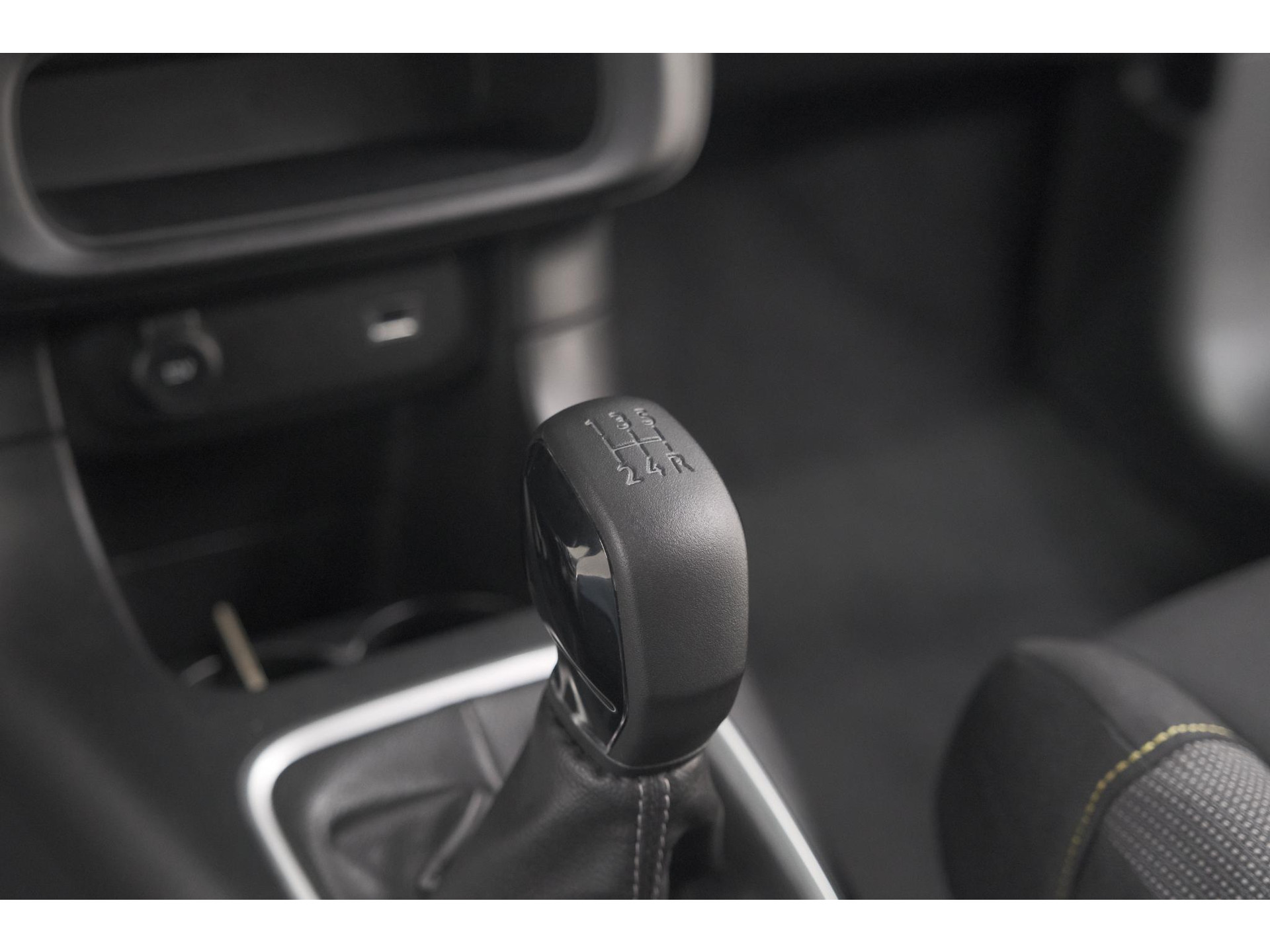 Citroen C3 PureTech 82 C-Series | Trekhaak | Stoelverwarming | Camera | Apple CarPlay