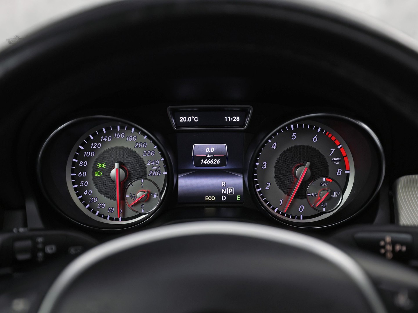 Mercedes-Benz GLA 250 250 4Matic AMG Edition 1 Sport Automaat (PANORAMADAK, CLIMATE, SPOILER, RODE GORDELS, SPORTSTOELEN, STOELVERWARMING, GETINT GLAS, NIEUWSTAAT)