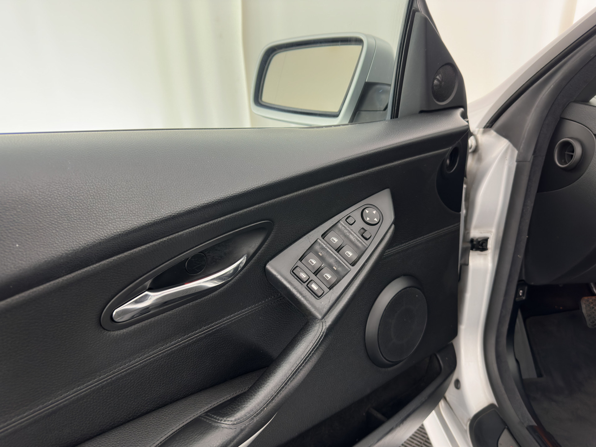 BMW 6-serie Cabrio 650i Aut. *LEATHER | BI-XENON | MEMORY-PACK | SHIFT-PADDLES | HEATED-SPORTSEATS | KEYLESS | NAVI-FULLMAP | ECC | HEAD-UP | PDC | CRUISE | AIRSCARF | 19''ALU*