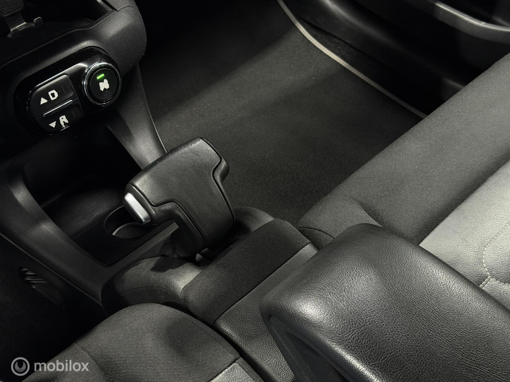 Citroën C4 Cactus 1.2 PureTech Shine|Automaat|NAP|Camera|Navi