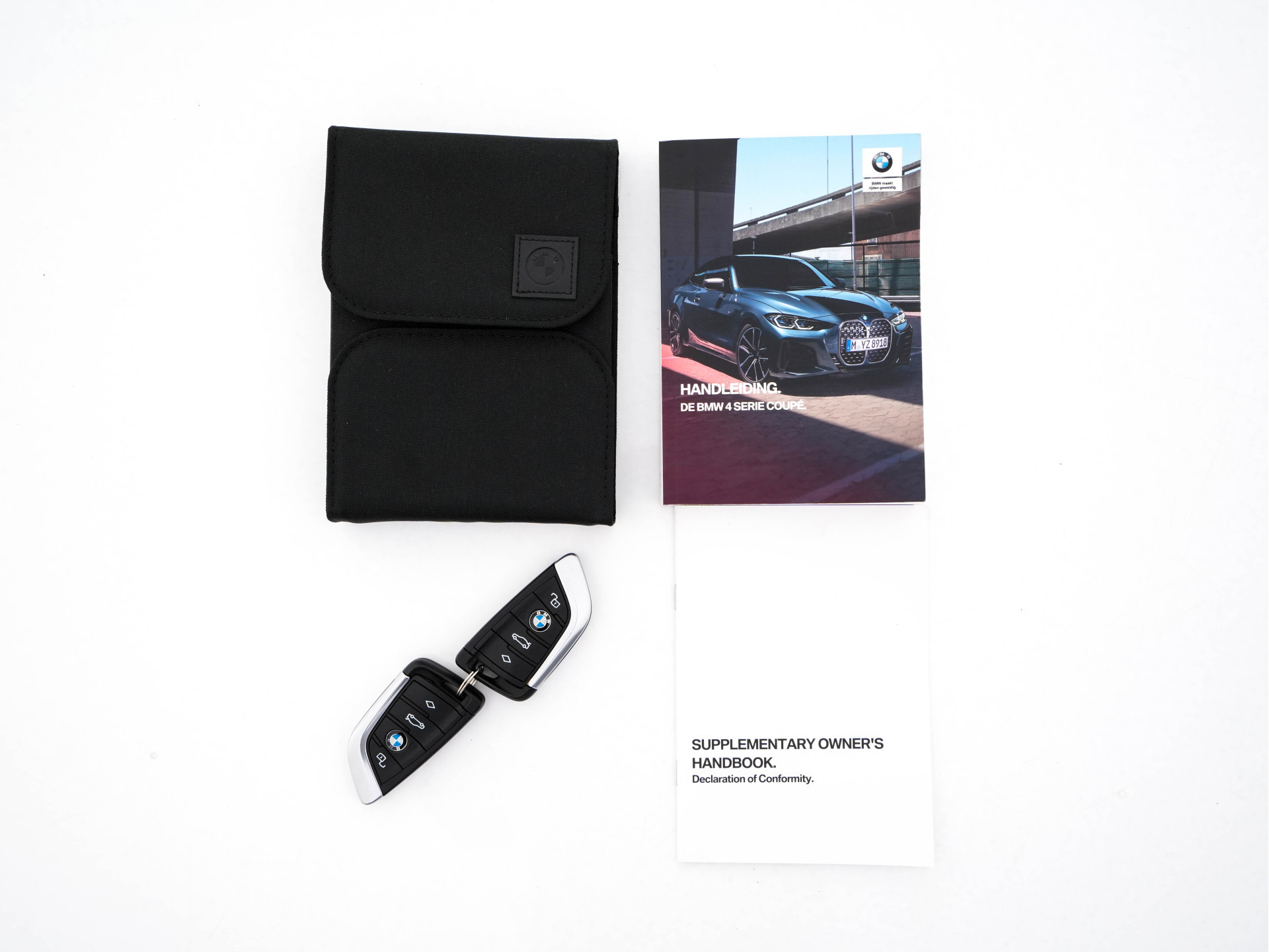 BMW 4-serie Coupé M440i xDrive High Executive Aut. *PANO | LEATHER | HARMAN/KARDON | HEAD-UP | LASER-LED | ADAPTIVE-CRUISE | TOPVIEW | MEMORY-PACK | KEYLESS | HEATED-SPORTSEATS | DAB+ | DIGI-COCKPIT | SHIFTPADDLES | TOWBAR | 19''ALU*