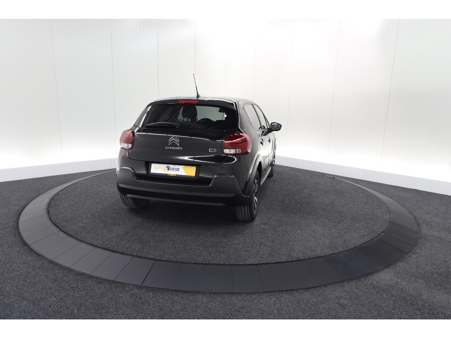 Citroen C3 PureTech 110 EAT6 Max | Apple Carplay | Parkeersensoren | Climate Control | 16 Inch Lichtmetalen Velgen