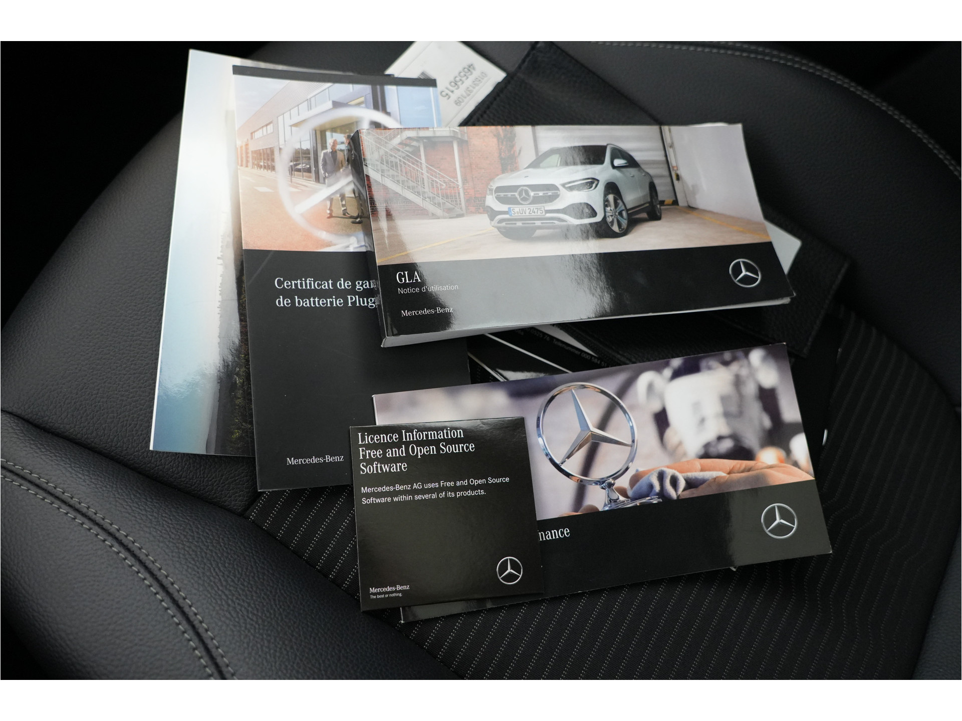Mercedes-Benz GLA-klasse 250 e AMG Line 218 pk PHEV | SOH 94% | Pano | Camera | Ambient | Digi dash |