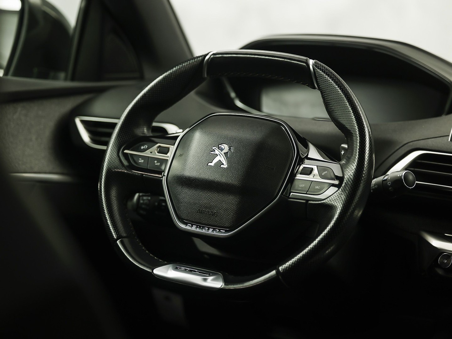 Peugeot 3008 1.6 e-THP GT Line 165Pk Automaat (APPLE CARPLAY, PARELMOER, GROOT NAVI, GETINT GLAS, KEYLESS, SPORTSTOELEN, PARKEERSENSOREN, ZWART HEMEL, NIEUWSTAAT)