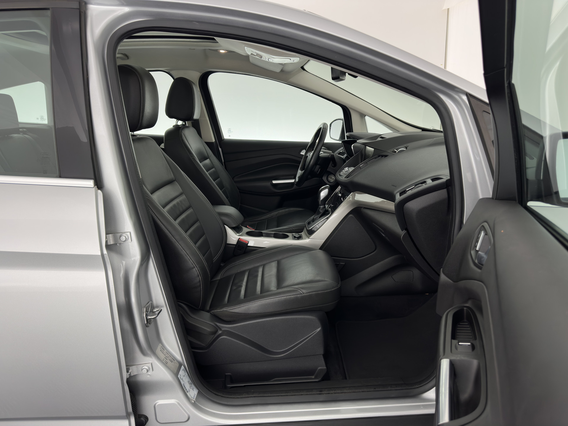 Ford C-Max 2.0 Plug-in Hybrid Titanium Plus (⚠️) Aut. *PANO | LEATHER | NAVI-FULLMAP | KEYLESS | CAMERA | COMFORT-SEATS | ECC | PDC | 17"ALU*