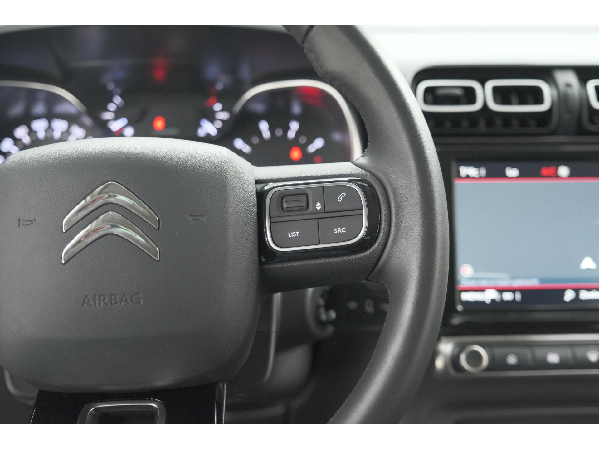 Citroen C3 Aircross PureTech 110 Plus | Parkeersensoren | Navigatie | Apple Carplay | Climate Control